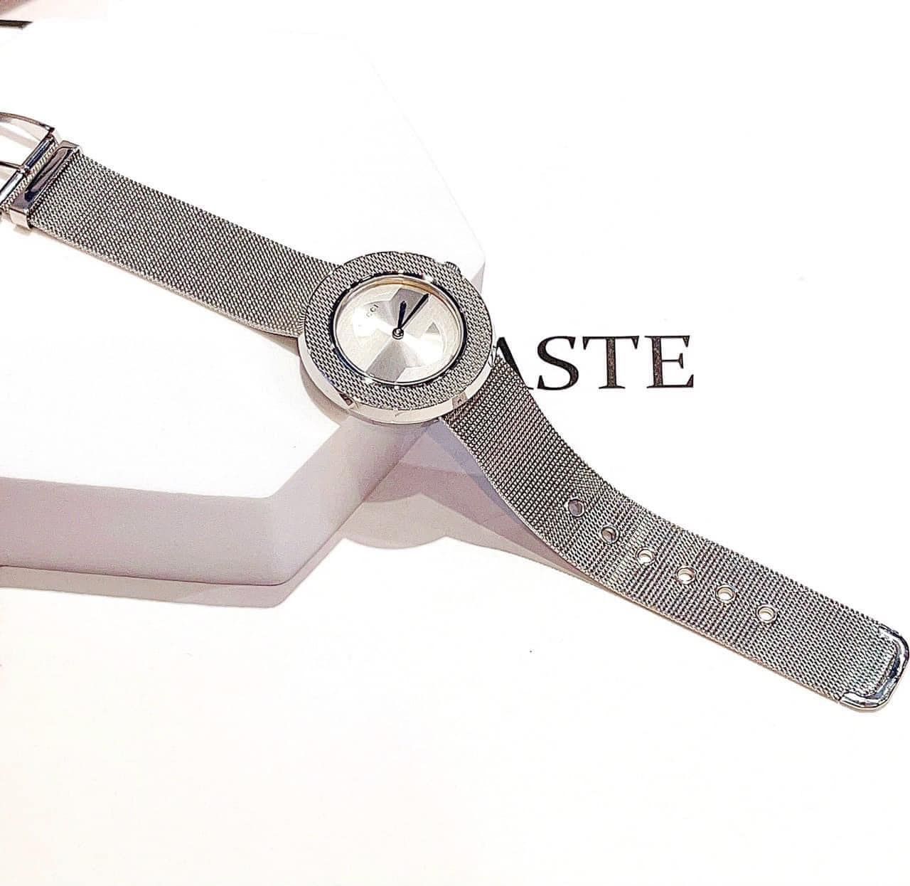 Gucci U Play White Dial Silver Tone YA129407 35mm ng H N