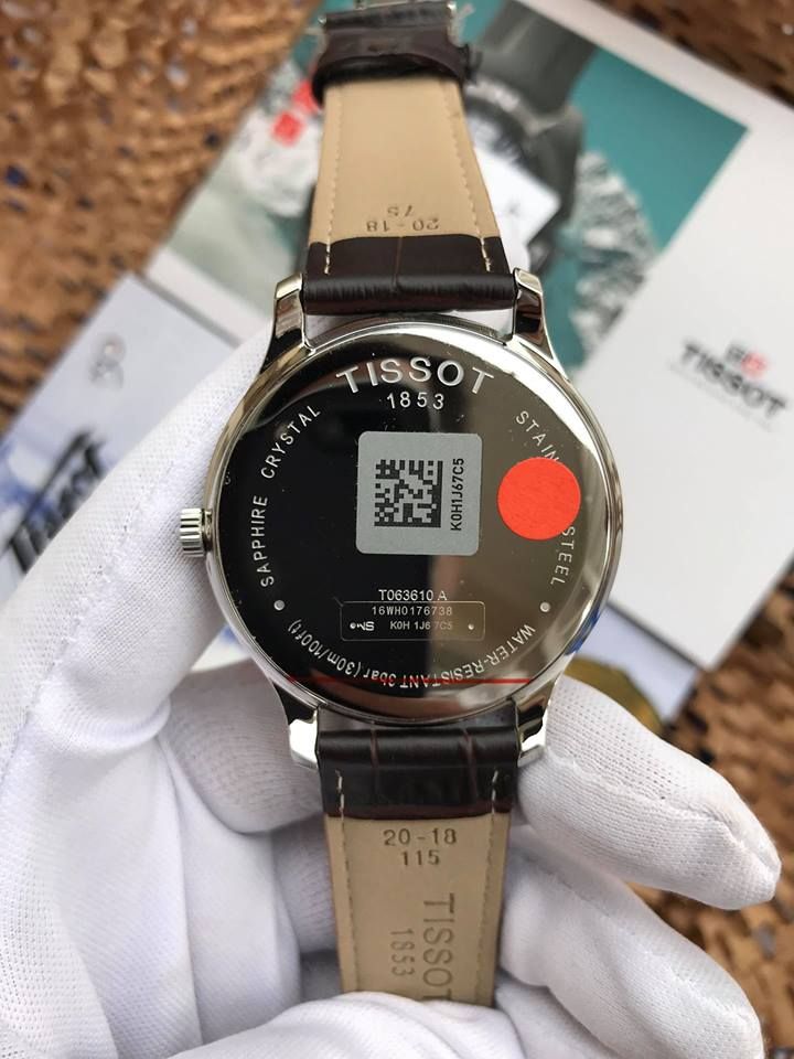 TISSOT Orologio Uomo Tradition T063.610.16.047.00 - Quarzo Swiss Made, Cassa Acciaio 42mm, Quadrante Blu, Vetro Zaffiro, Cinturino Pelle