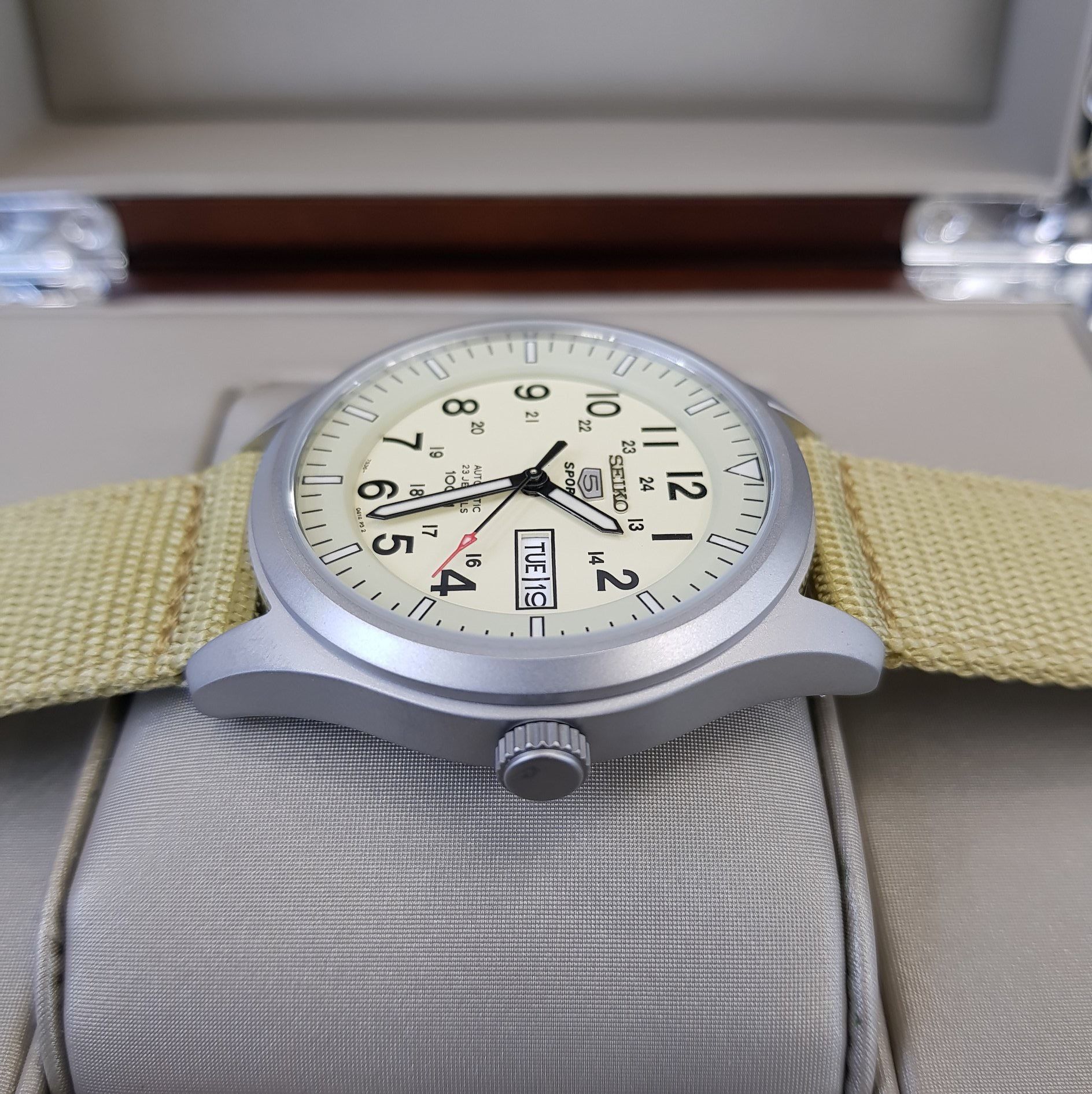Seiko 5 Sports SNZG07K1 SNZG07 PhongWatch
