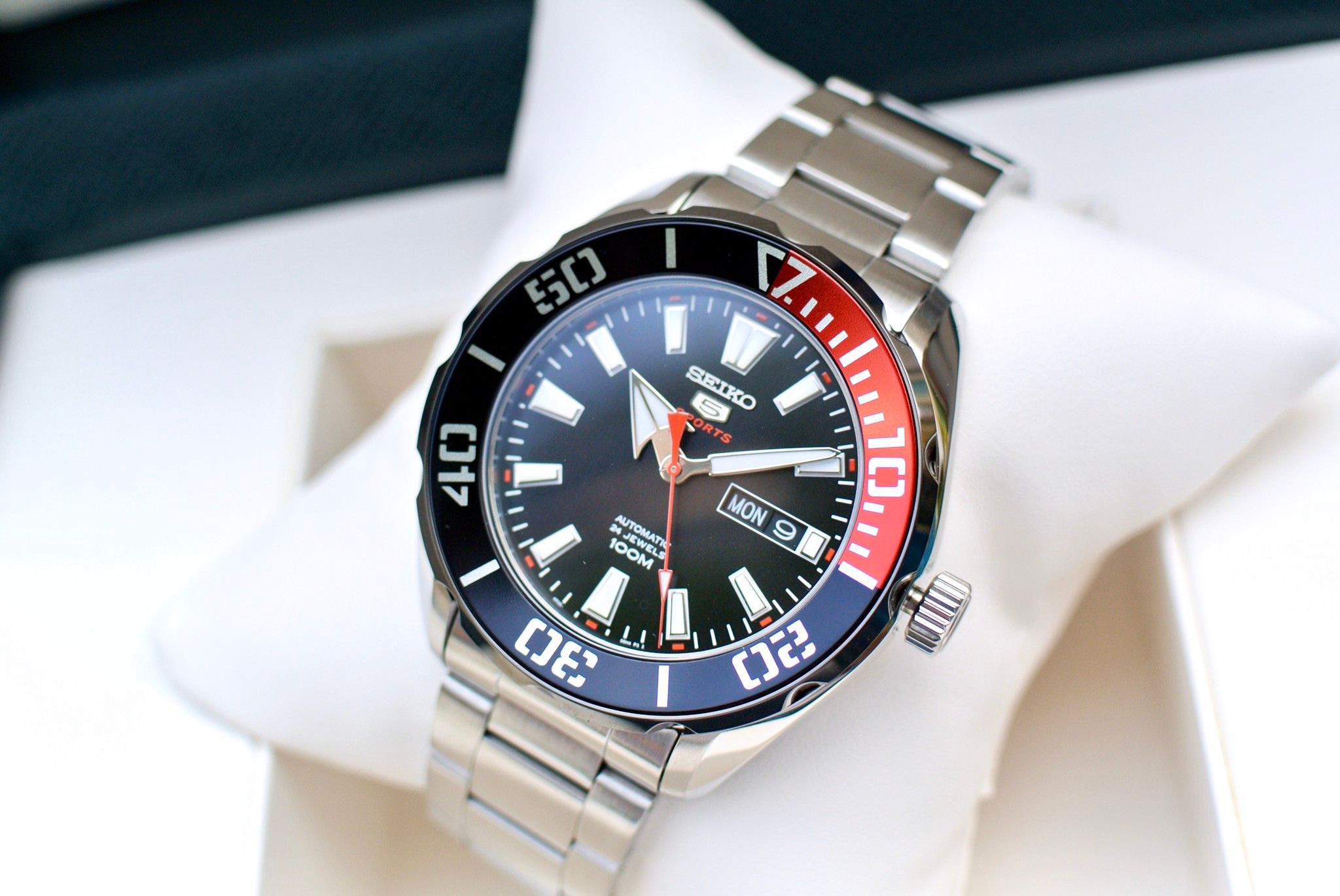 Seiko 5 Sports SRPC57K1 ( SRPC57 ) – PhongWatch