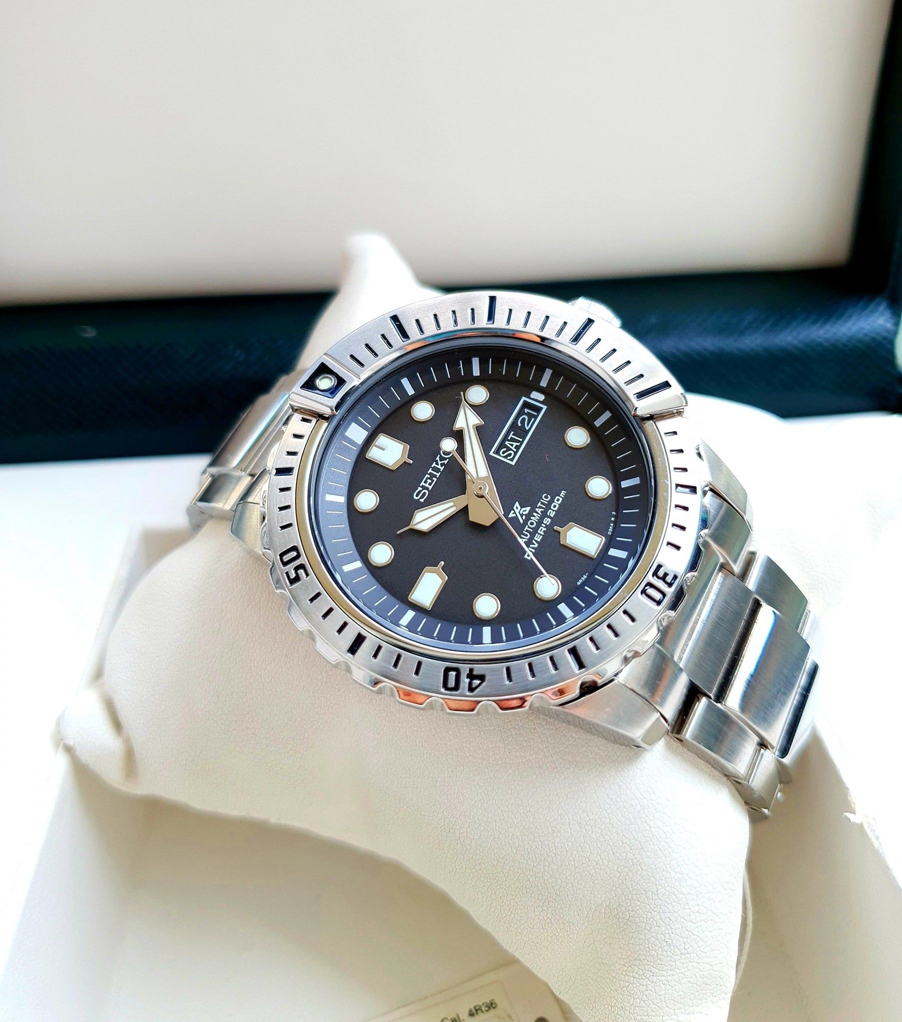 Seiko Diver Prospex Mohawk SRP585K1 ( SRP585 ) - Chính Hãng Giá Tốt –  PhongWatch