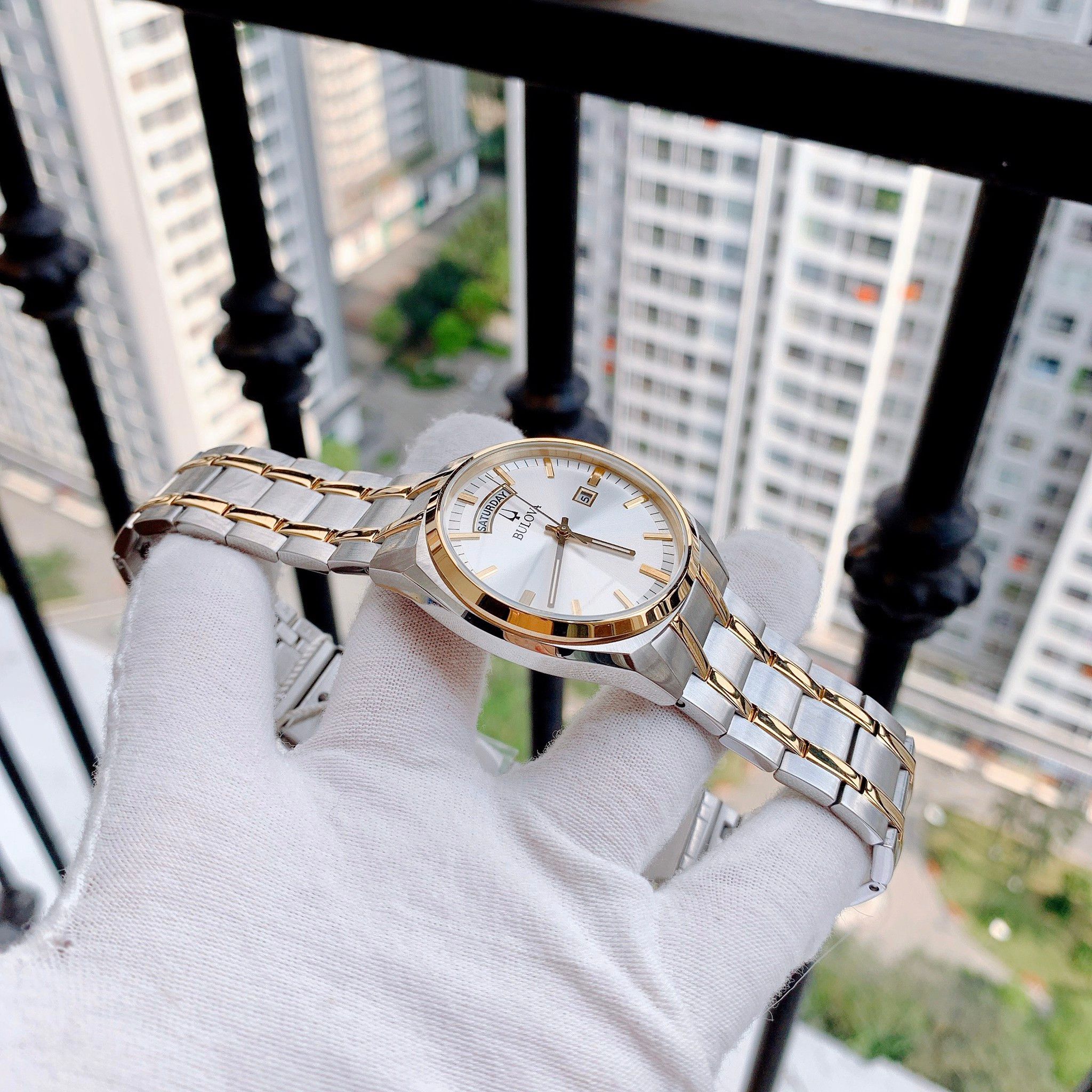Bulova Quartz 98C127 ng H Nam PhongWatch