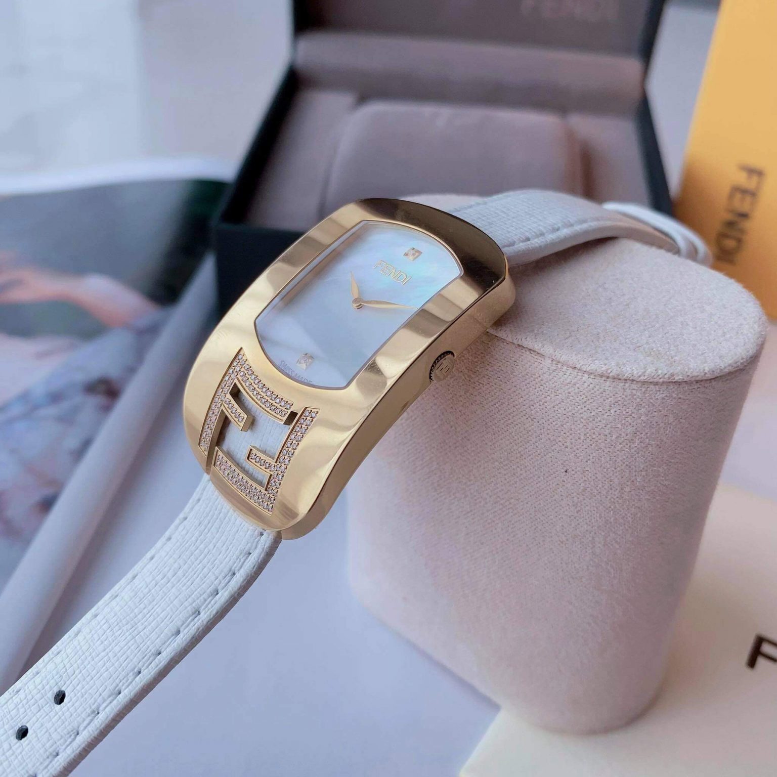 Fendi F300434541C1 Nữ