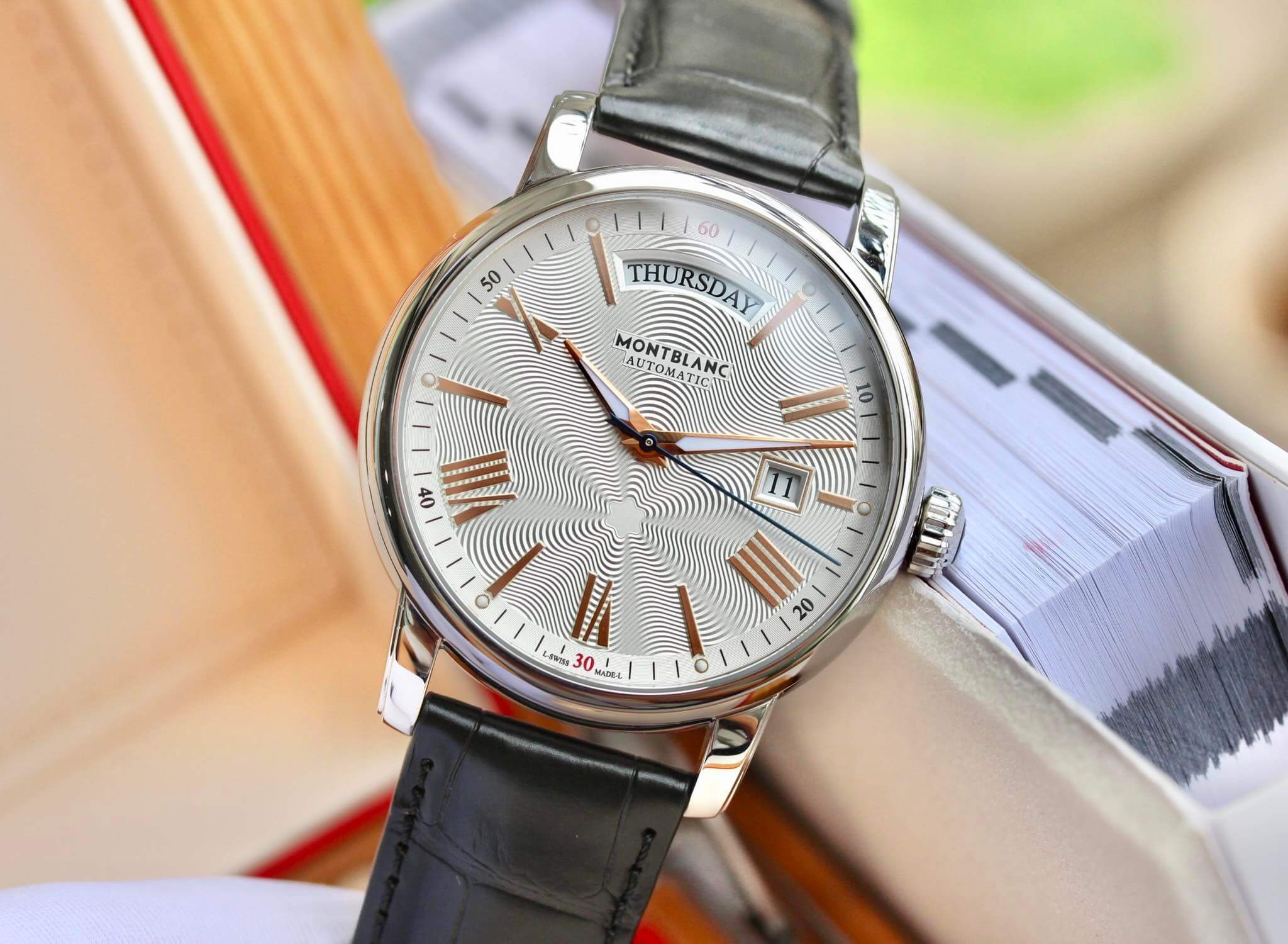 Montblanc Star Classique Date Automatic 114853 ng H Nam PhongWatch