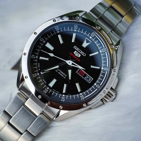 Seiko 5 Sports SARZ005 – PhongWatch