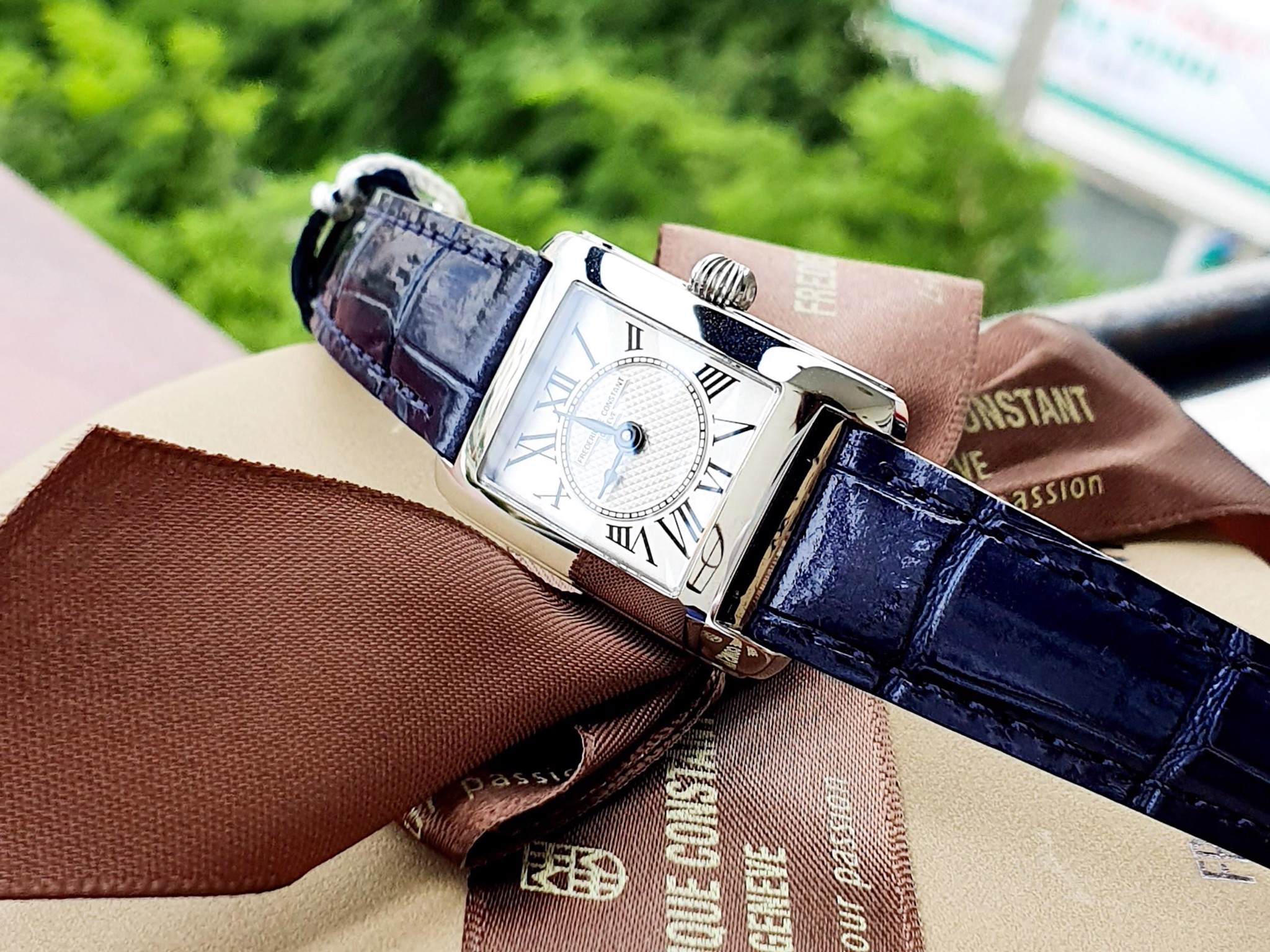 Frederique Constant Carree FC-200MC16 ( FC200MC16 ) ( 200MC16 ) ( Nữ ) –  PhongWatch