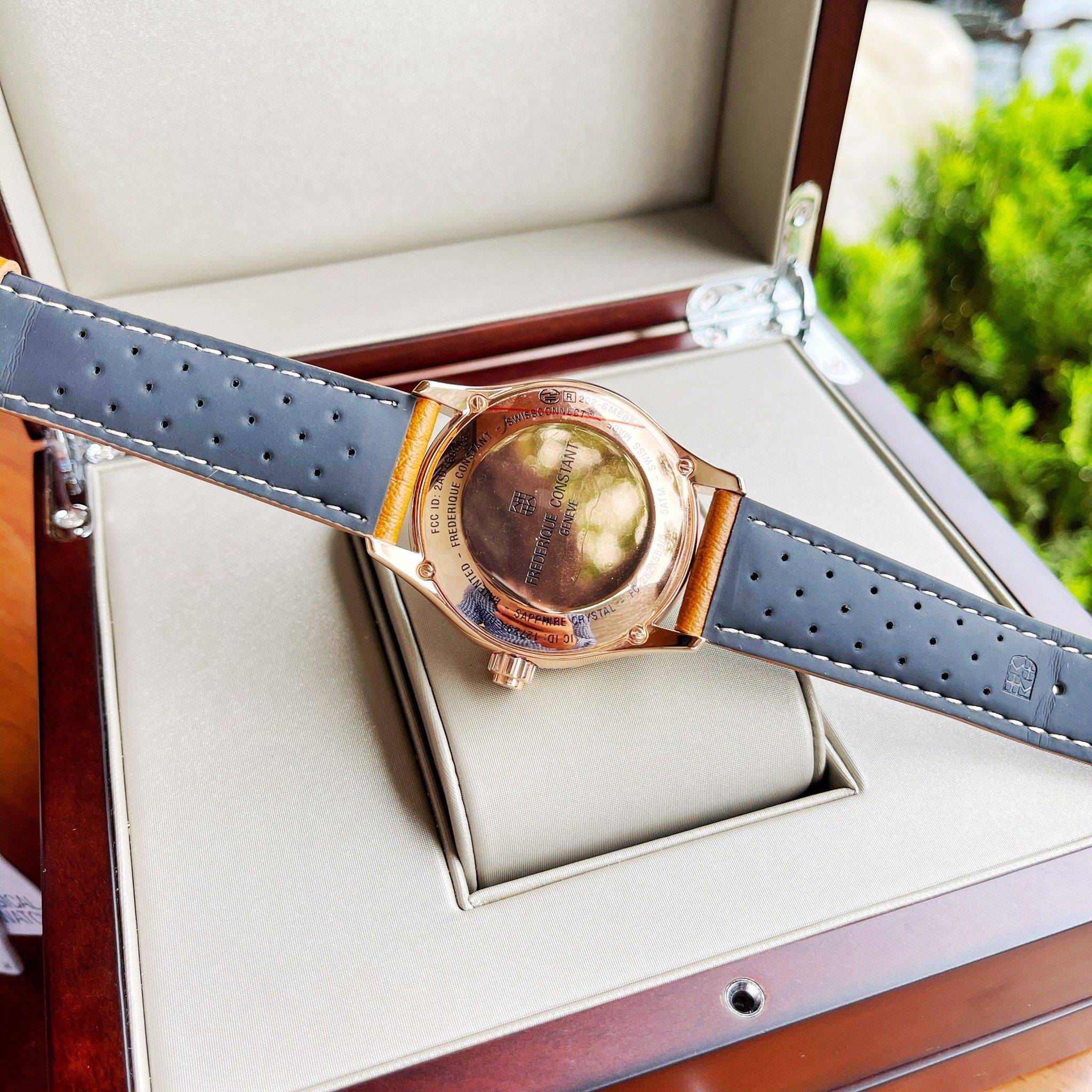 Frederique Constant Smartwatch FC 282AS5B4 Chinh Hang Gia T t PhongWatch