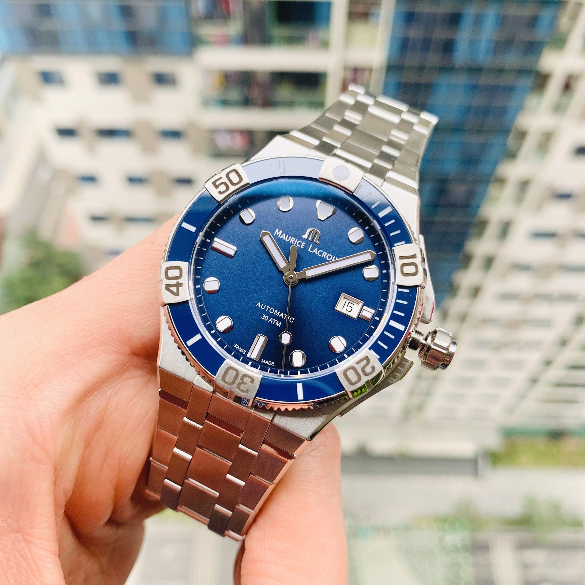 Maurice Lacroix Ventuner Blue 42mm AI6058-SS002-430-1