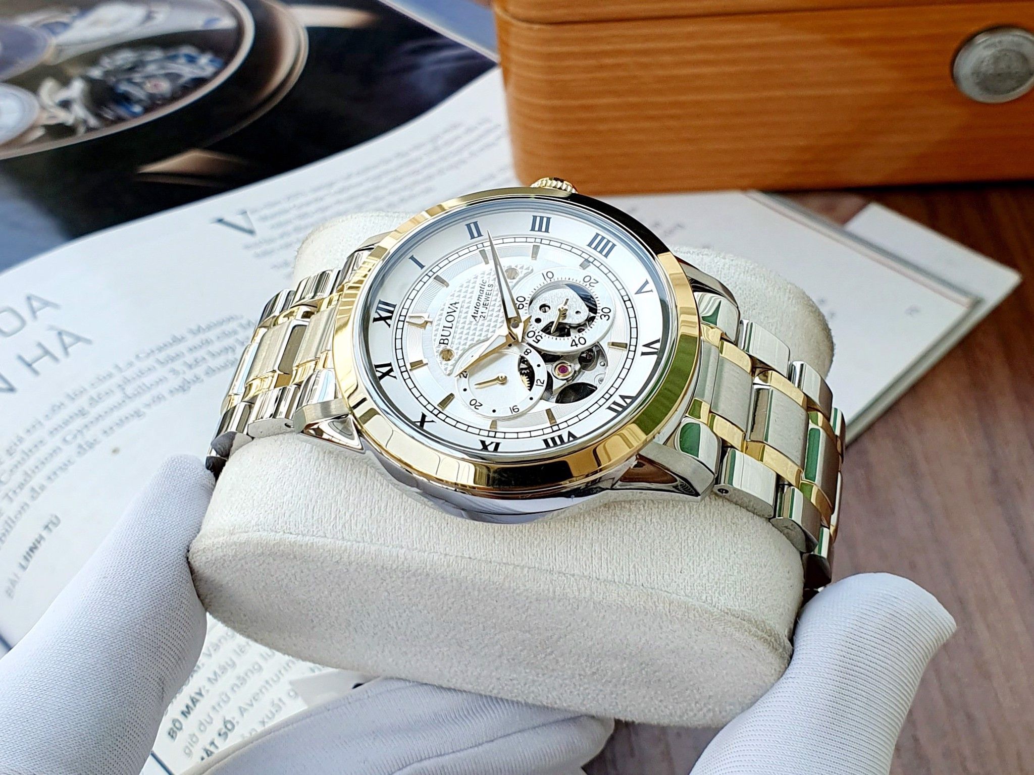 Bulova 98a230 top