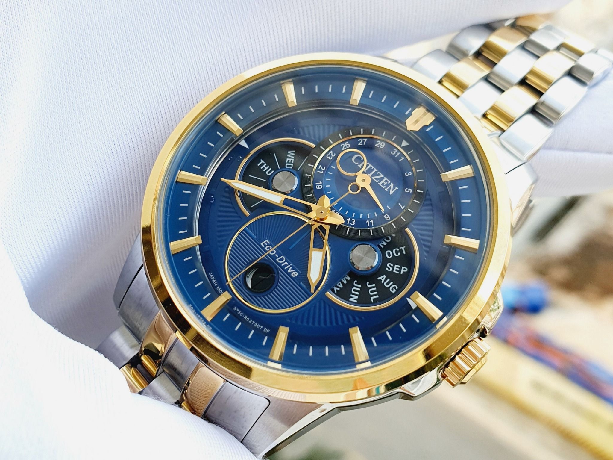 Citizen EcoDrive BU005452L Calendrier Moonphase Watch 44mm PhongWatch
