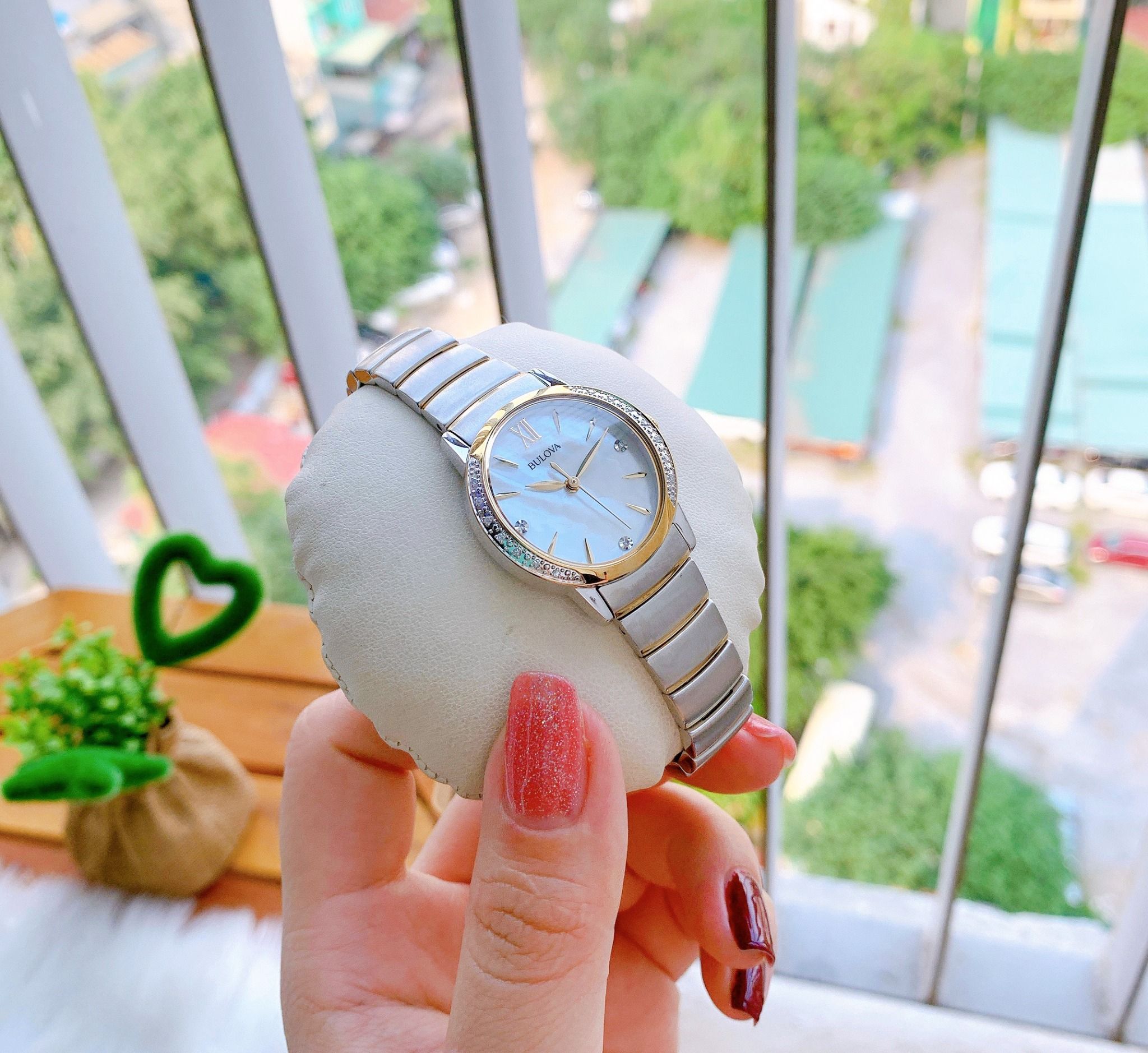 Bulova Quartz 98R231 N Chinh Hang Gia T t PhongWatch