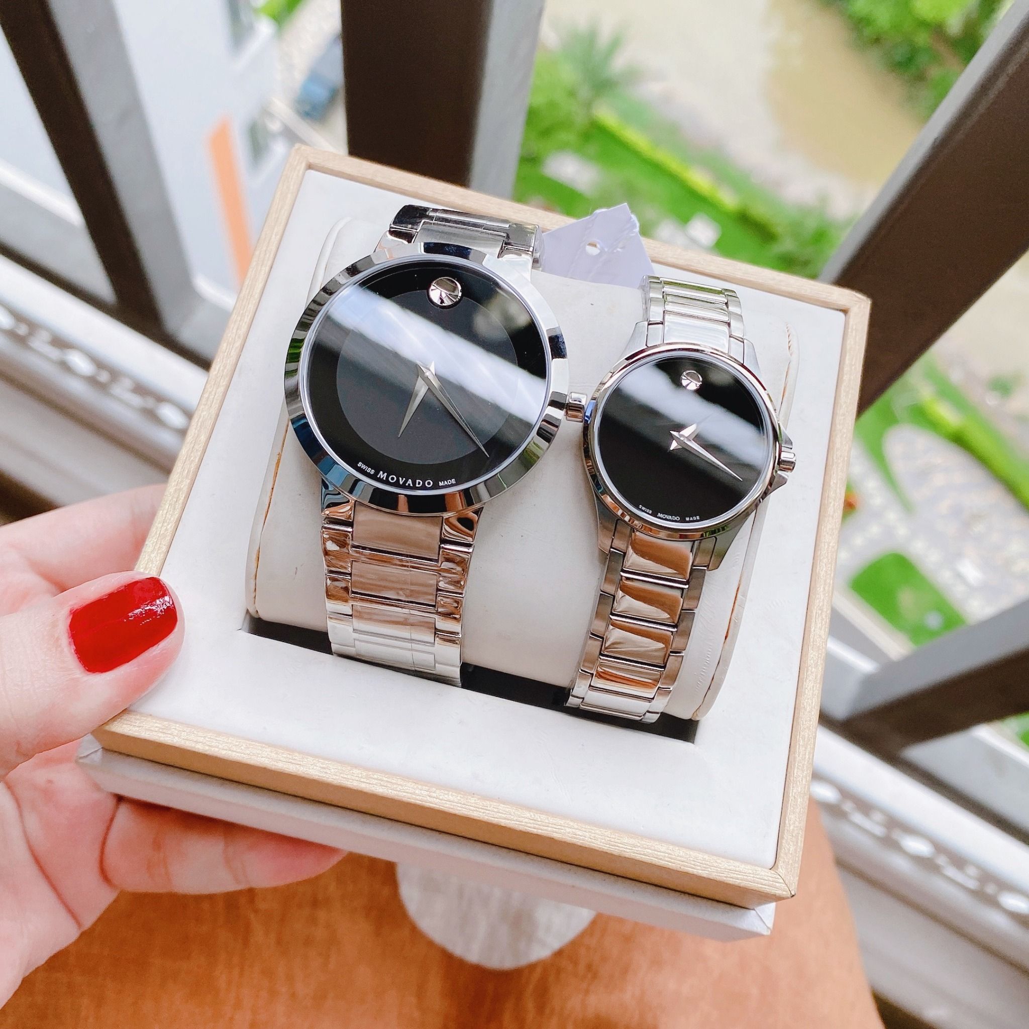 Movado Modern Classic 0607119 Quartz Watch 39.2mm PhongWatch