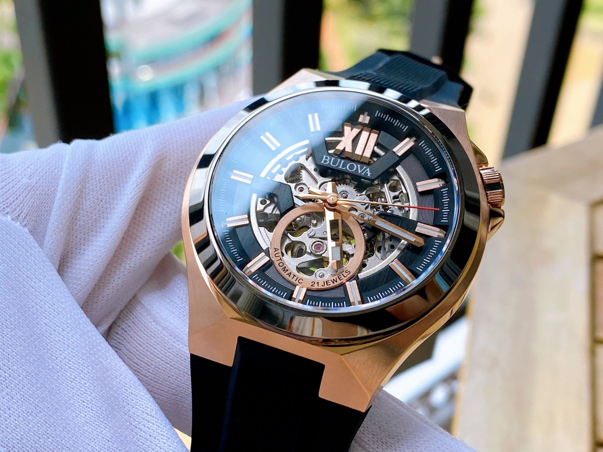 Bulova Automatic 98A177 ng H Nam Ch nh H ng Gi T t