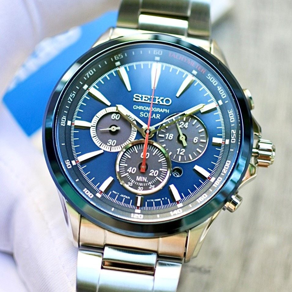 Seiko Solar SSC495P1 Chronograph Tachymeter Scale ( SSC495 ) – PhongWatch