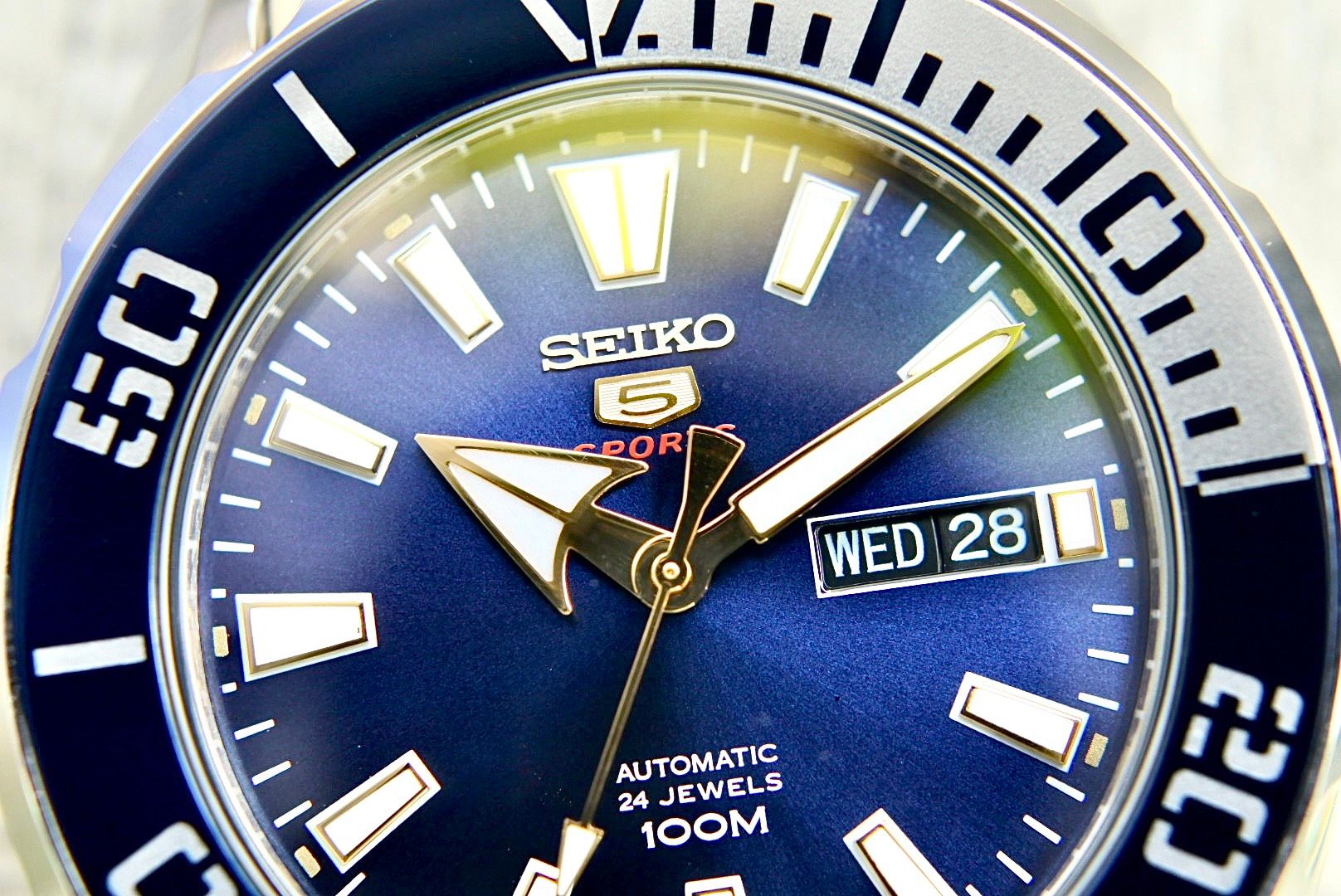 Seiko 5 Sports SRPC51J1 SRPC51 N i a Nh t PhongWatch
