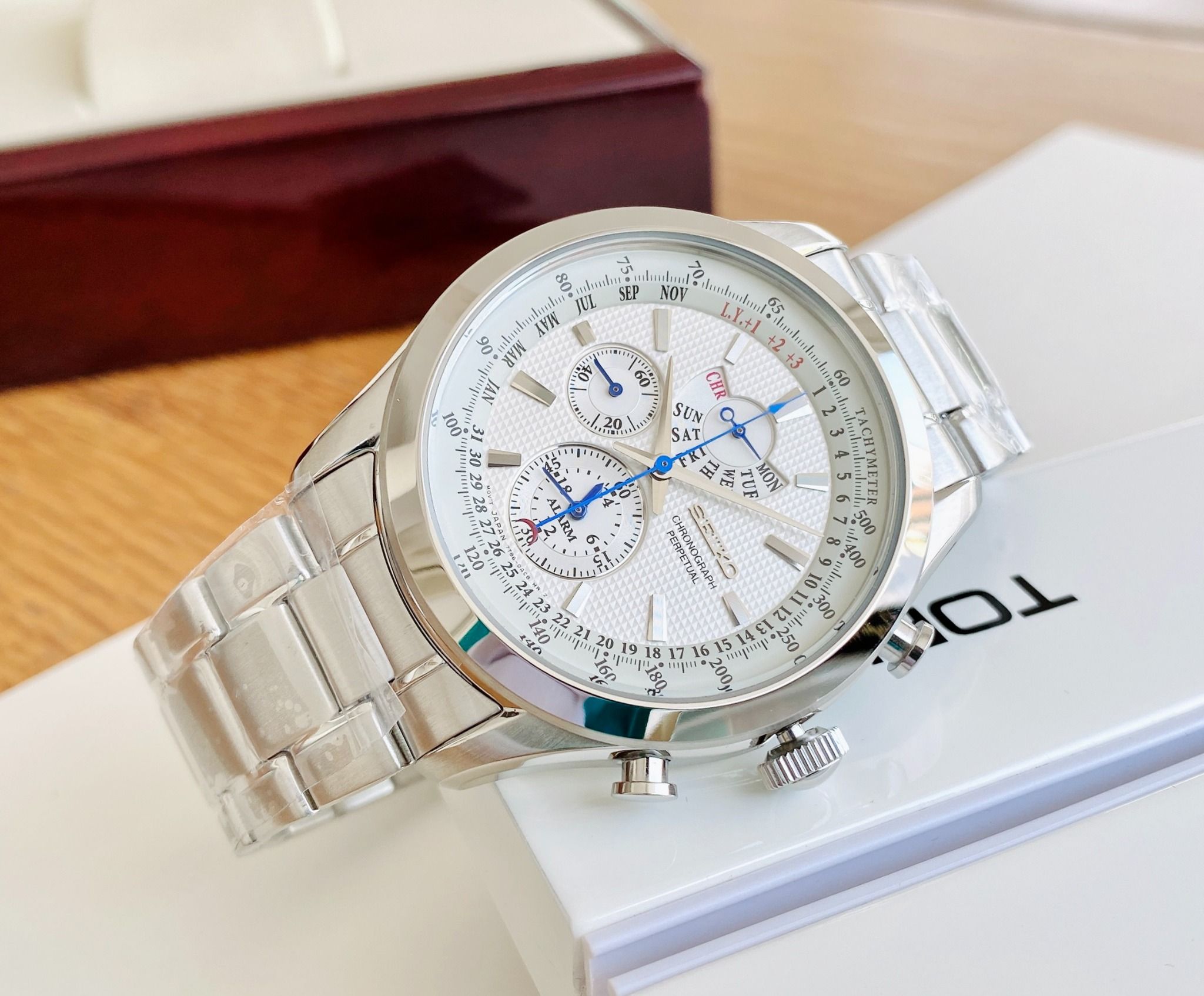 Seiko Quartz Perpetual Chronograp SPC123P1 – PhongWatch