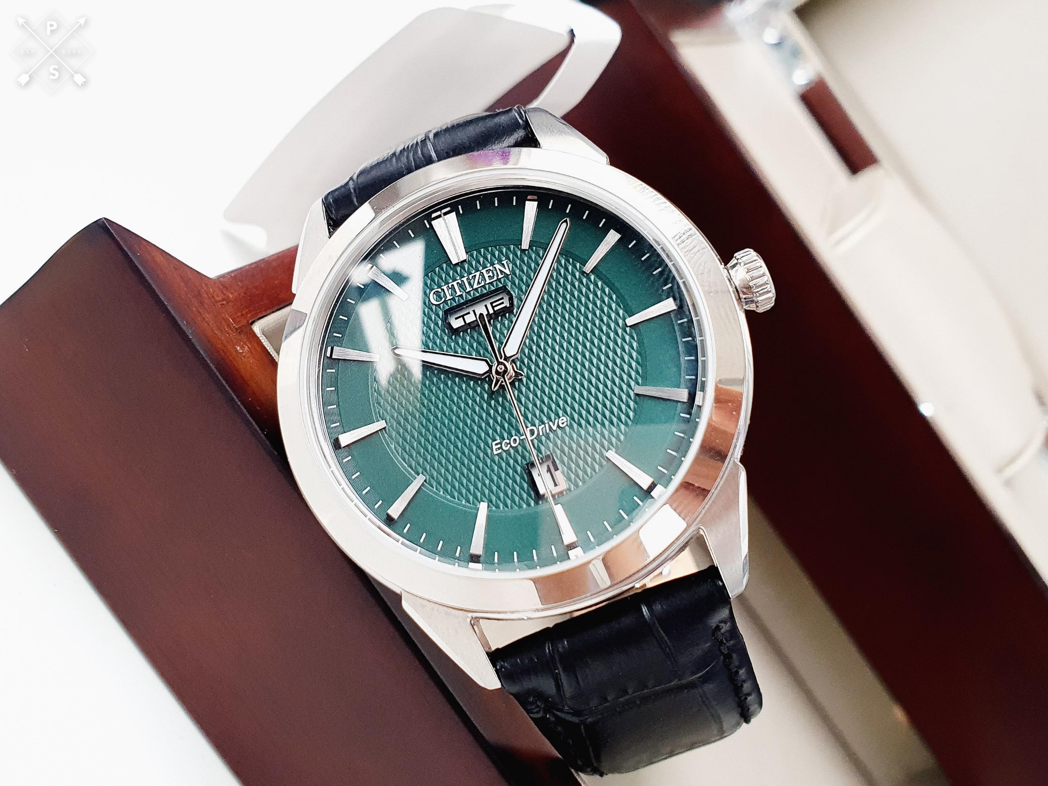 Citizen Eco-Drive AW0090-02X Corso 