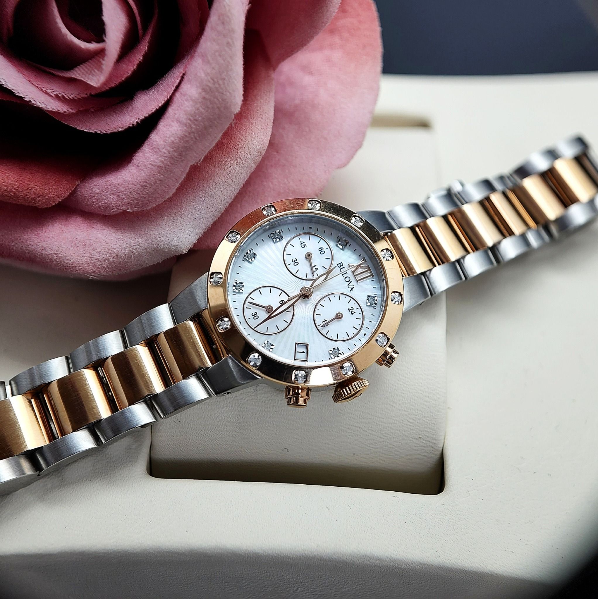 Bulova Quartz 98R210 Diamonds N PhongWatch