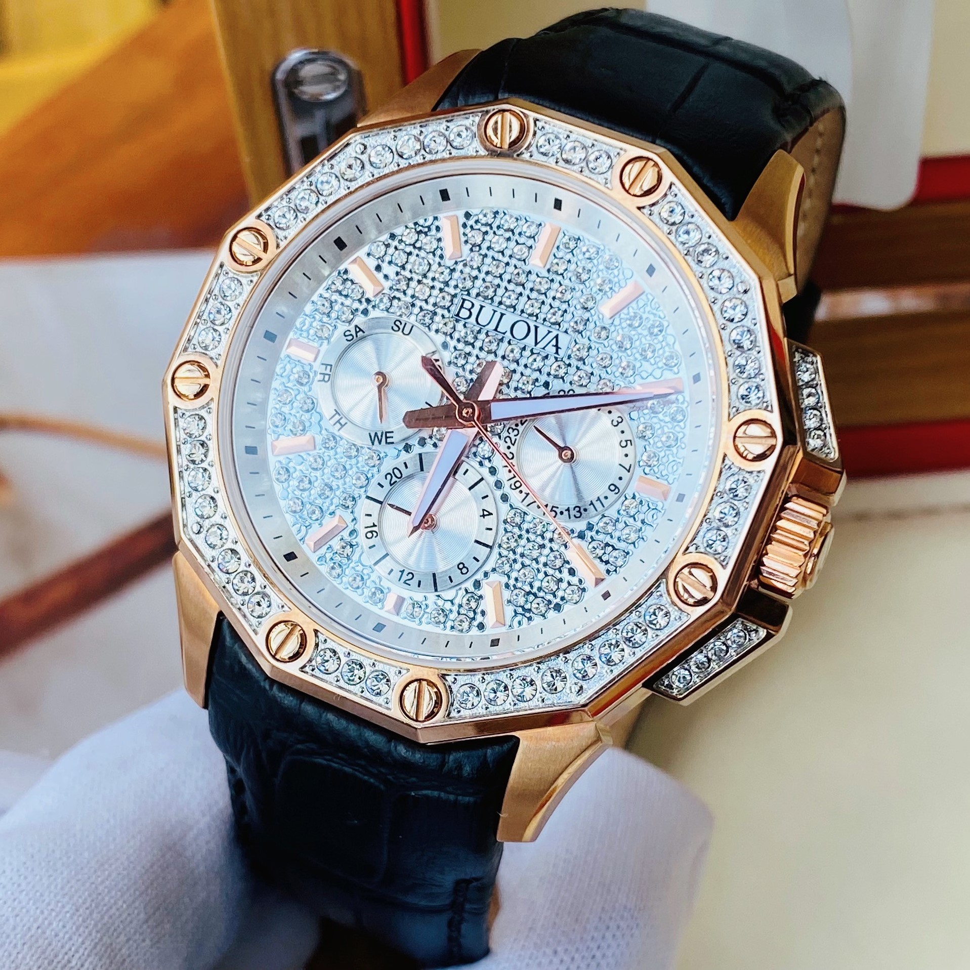 Bulova Quartz 98C125 Swarovski - Đồng Hồ Nam - Chính Hãng Giá Tốt –  PhongWatch