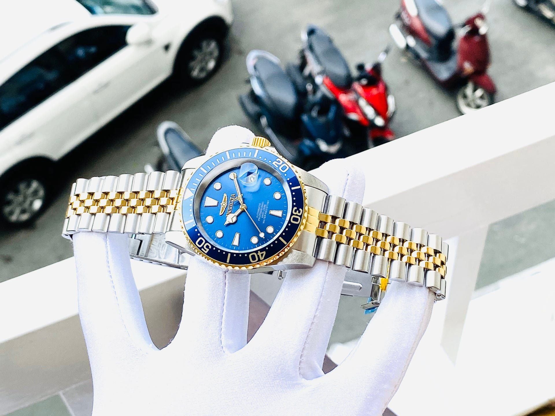 Invicta Pro Diver 30093 – Orologio Automatico Uomo, Cassa 42mm Acciaio, Quadrante Blu, Impermeabile 20 ATM