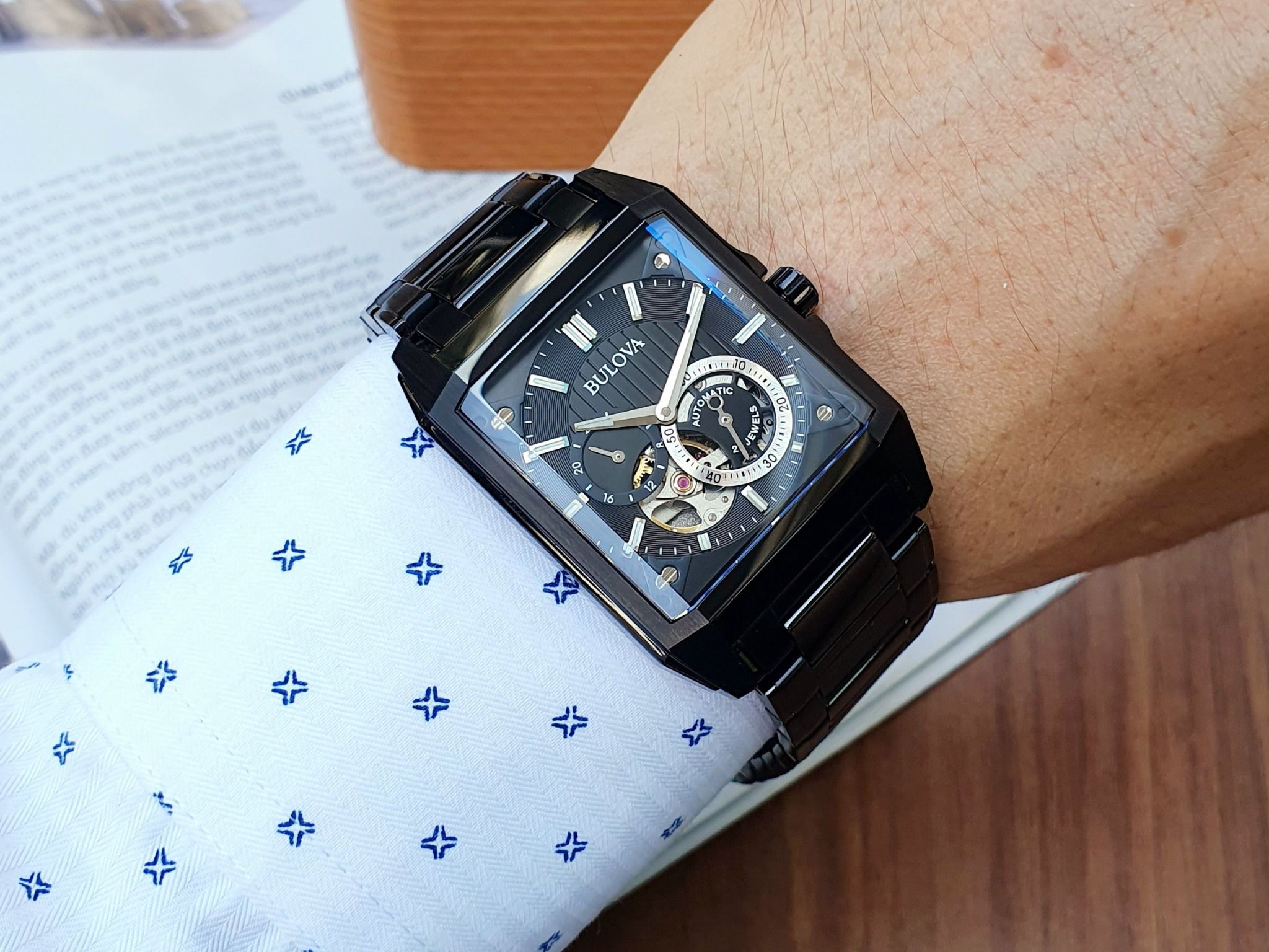 Bulova 98a180 deals