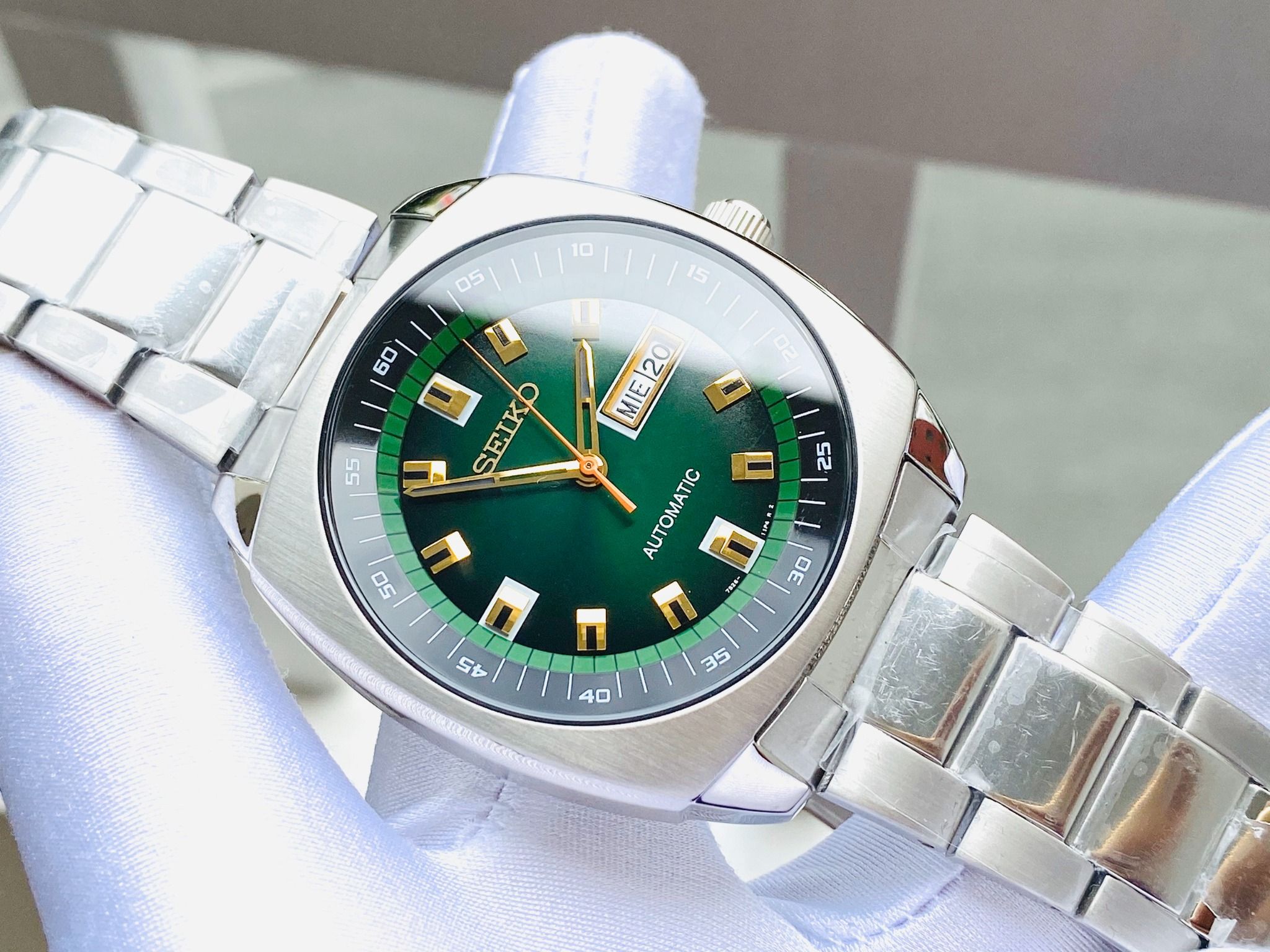 Seiko Recraft Automatic Green SNKM97 ( SNKM97K1 ) - Đồng Hồ Nam – PhongWatch