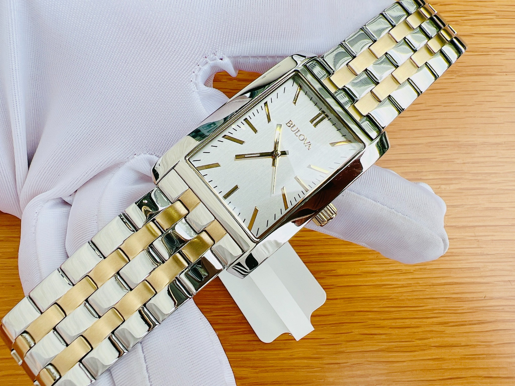 Bulova 98a137 hotsell