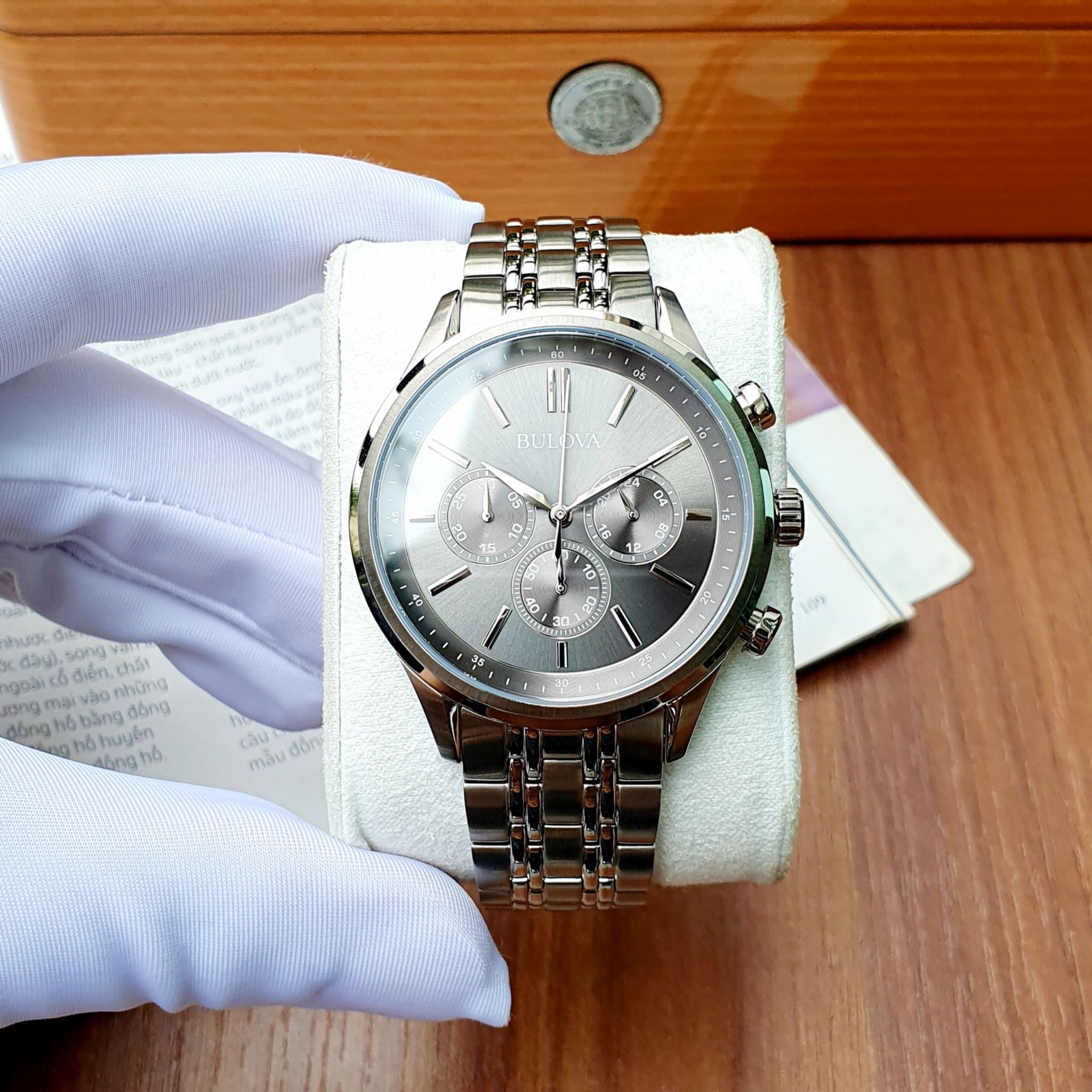 Bulova Quartz 96A209 Chronograph ng H Nam PhongWatch