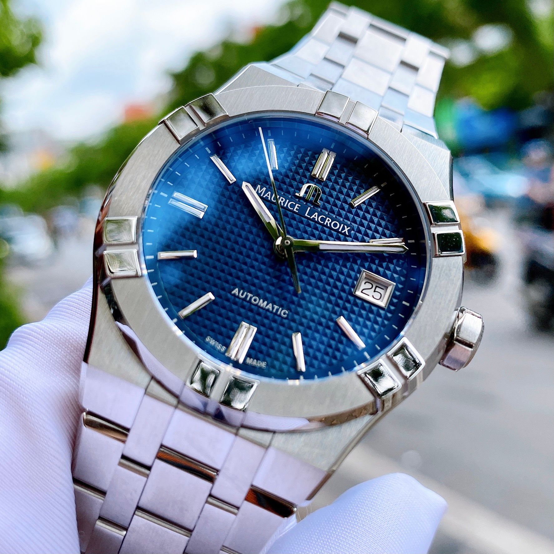 Maurice Lacroix Aikon Blue 39mm AI6007 SS002 430 1 AI6007SS0024301 PhongWatch
