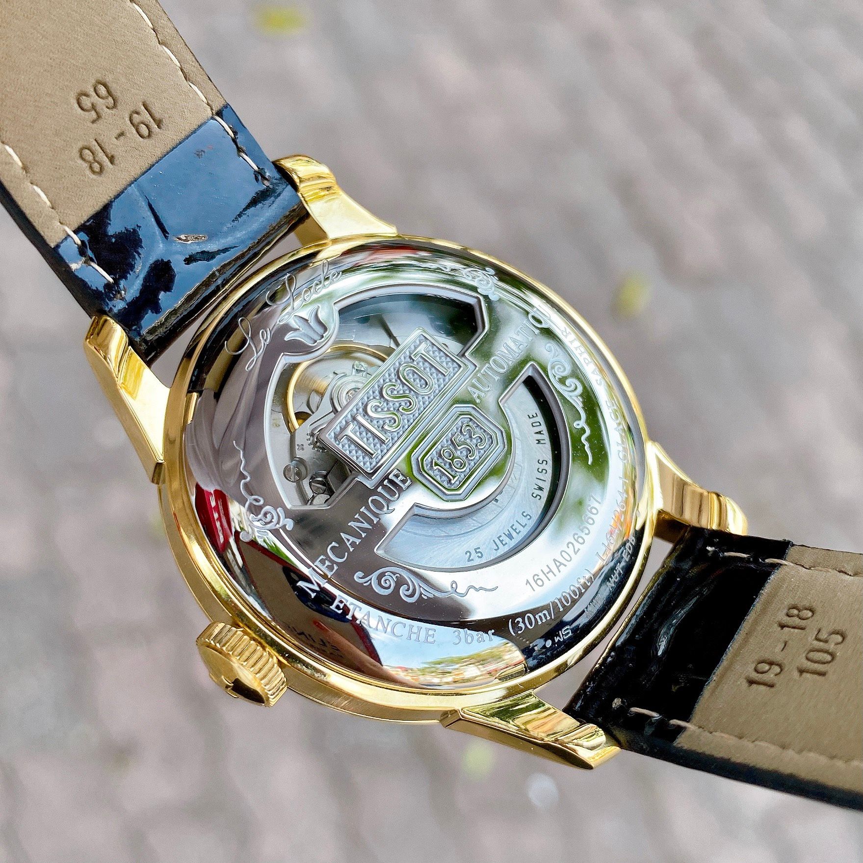 Tissot Le Locle Orologio Automatico Uomo T41.5.423.93 – Eleganza Classica Svizzera