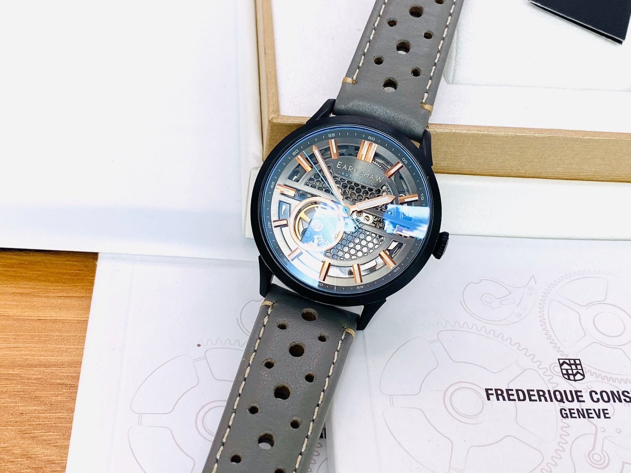 Earnshaw Duncan ES-8174-55 Orologio Automatico Uomo - Cassa Acciaio 43mm, Quadrante Marrone, Calendario Giorno/Mese, Bracciale Acciaio