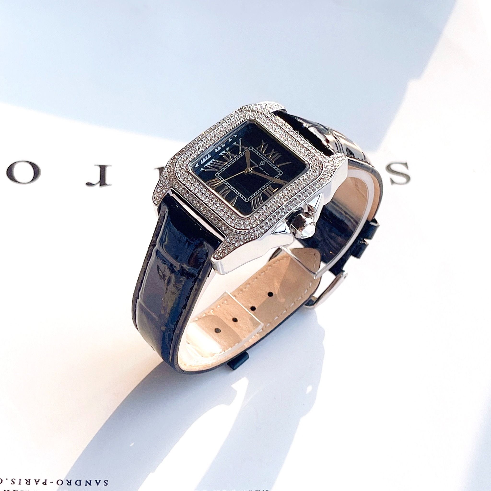 Christian Van Sant Radieuse Quartz Black Dial Leather CV4420 Nữ