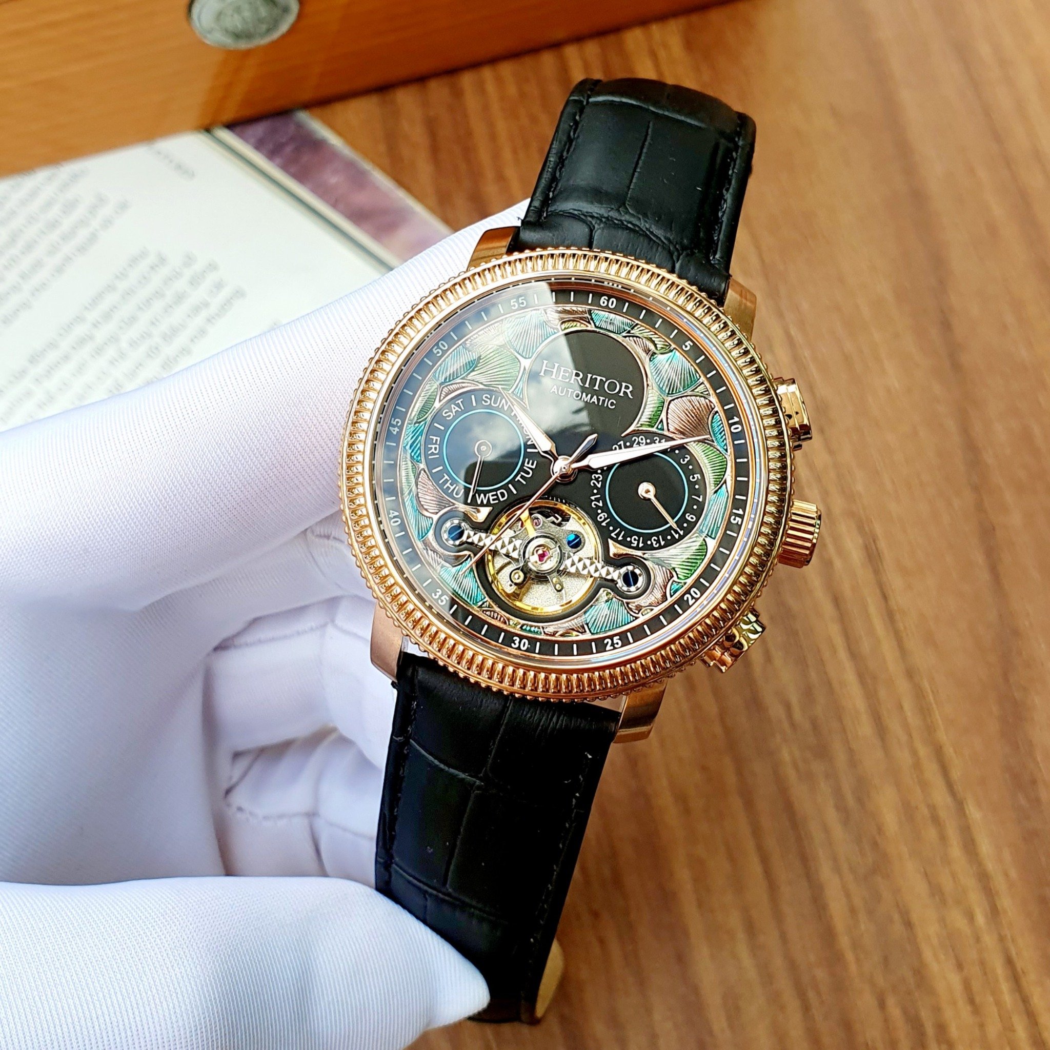 Heritor Automatic Aura Semi Skeleton HR3503 ng H Nam PhongWatch