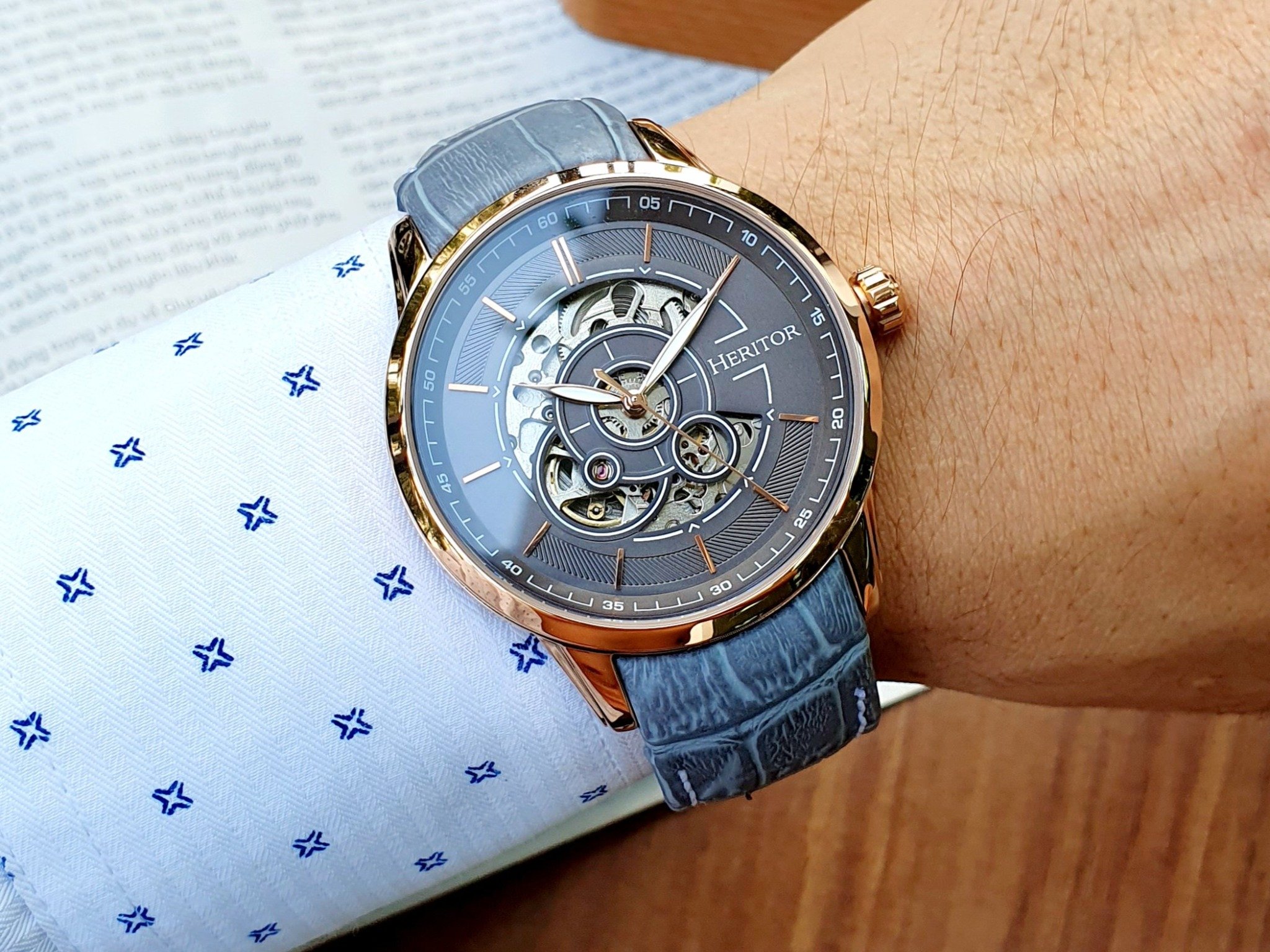 Heritor Carter Automatic Black Skeleton ng H Nam PhongWatch