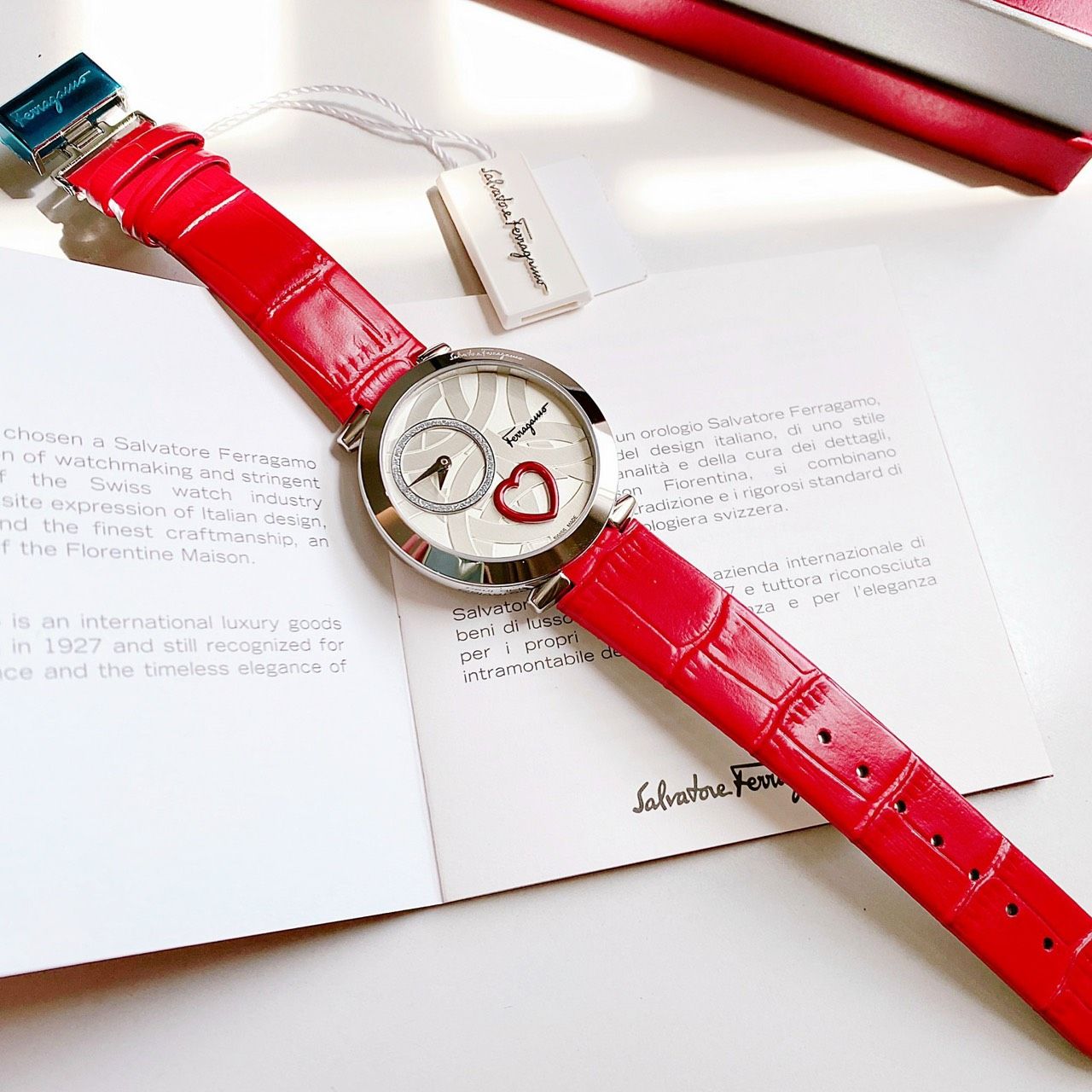 フェラガモ CUORE FERRAGAMO watch FR-FE2030016  1