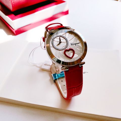 フェラガモ CUORE FERRAGAMO watch FR-FE2030016  1