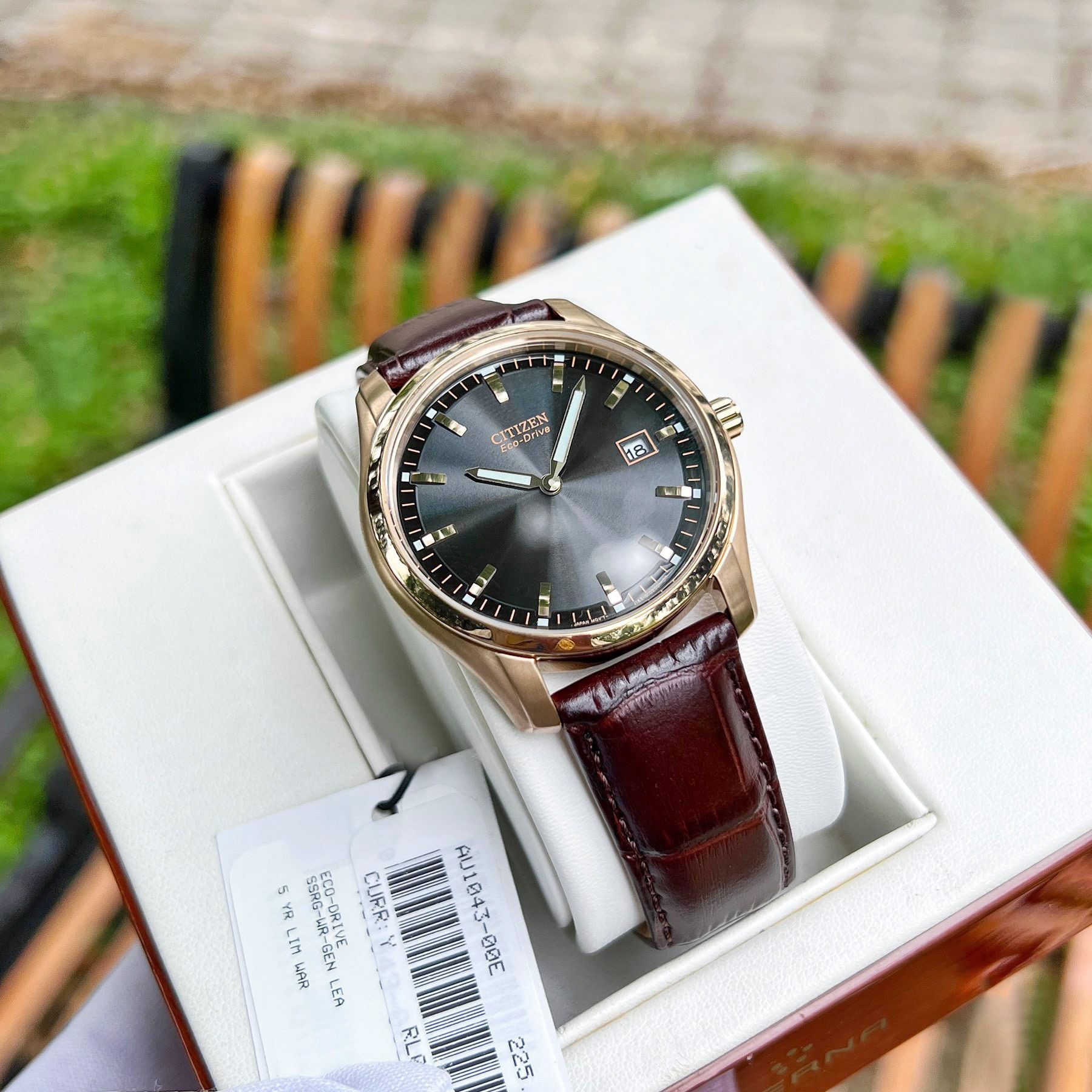 Au1043 top