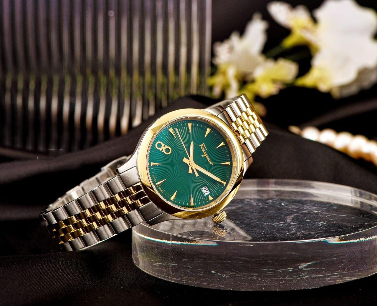関税・送料込み☆FERRAGAMO☆Pair Duo 28mm 腕時計 Ferragamo Pair Duo 28mm 腕時計 | ホワイト | FARFETCH JP