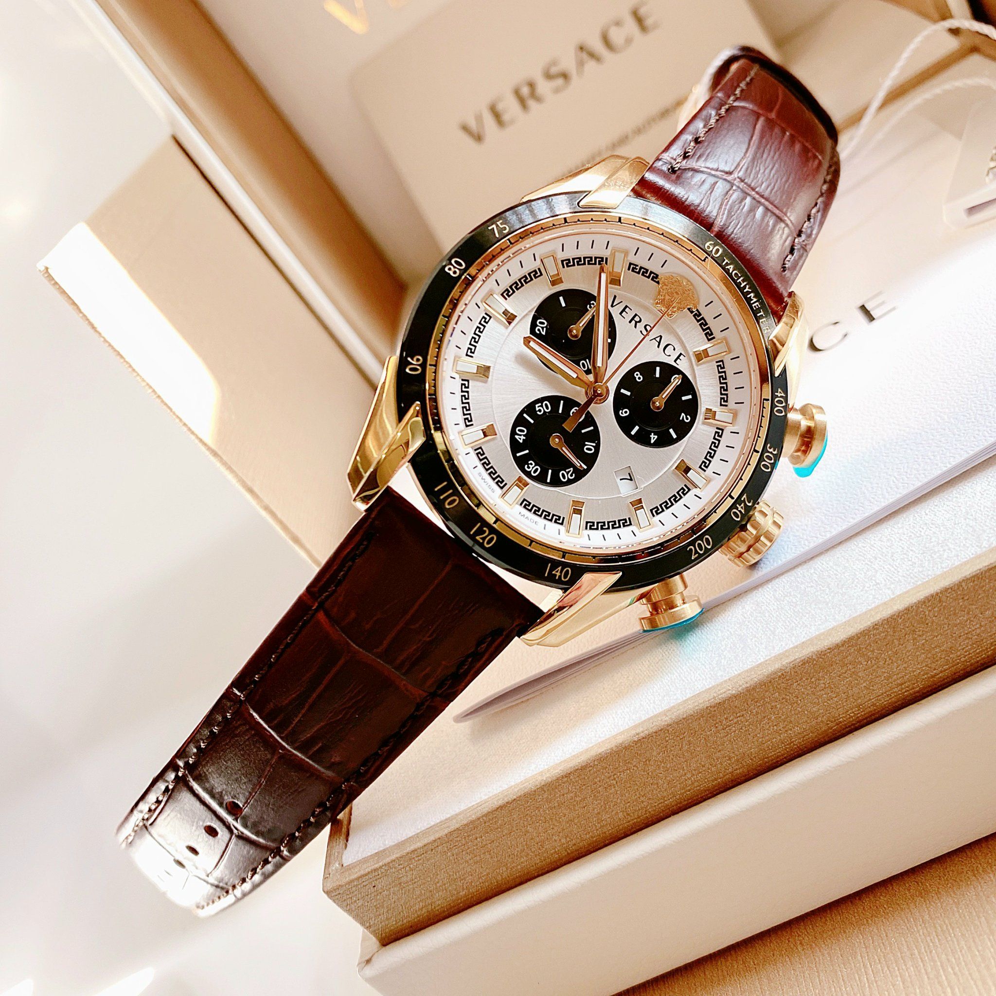 Versace VEDB00619 V-RAY Chrono Ip-Gold Swiss Made Sapphire New - Đồng 