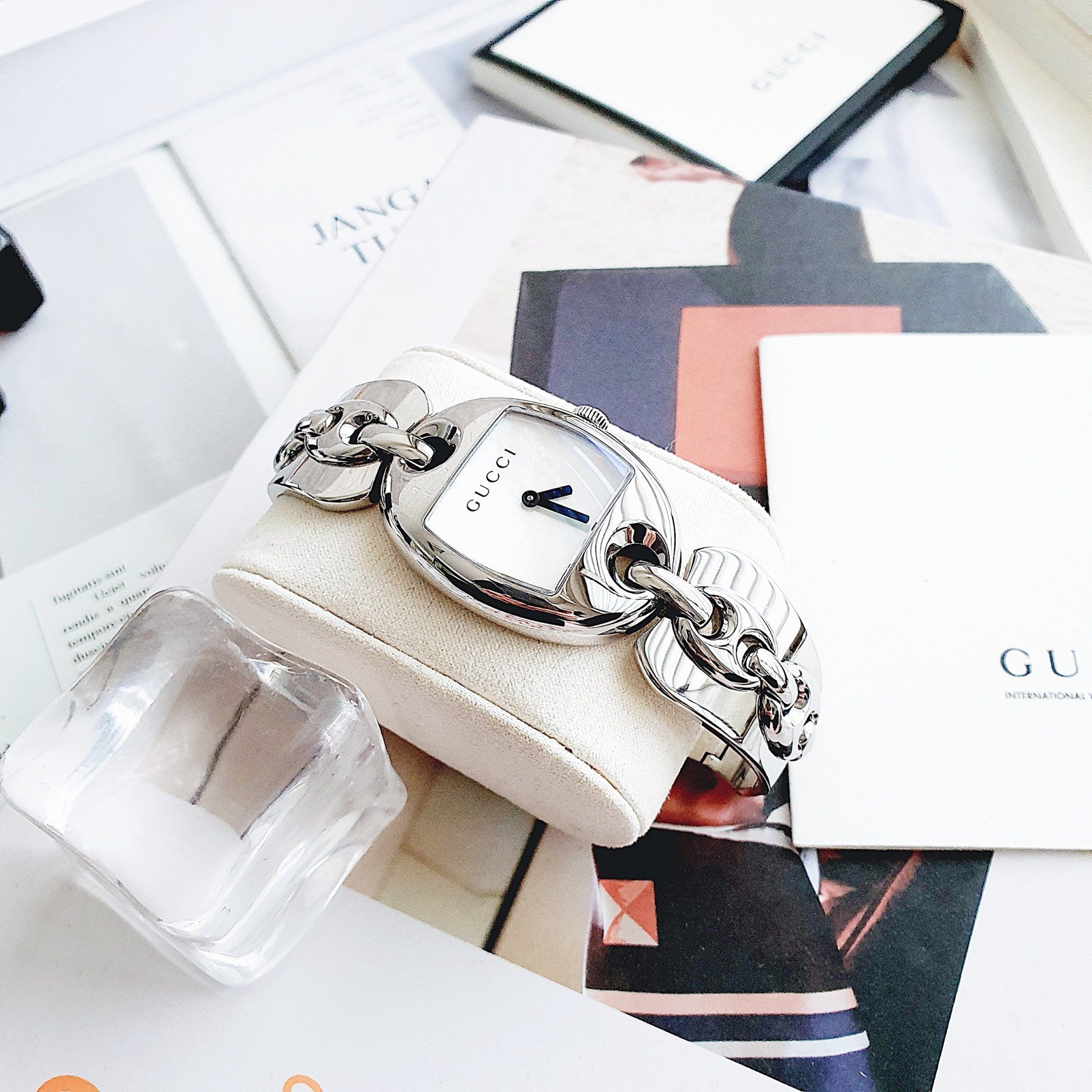[良品] GUCCI 121.5 Marina Chain Quartz EXC+5】 Gucci 121.5 Marina Chain Black Dial Quartz Silver