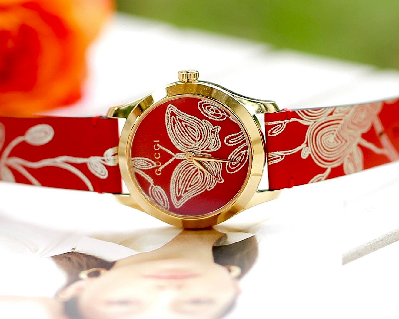 Gucci red butterfly watch new arrivals