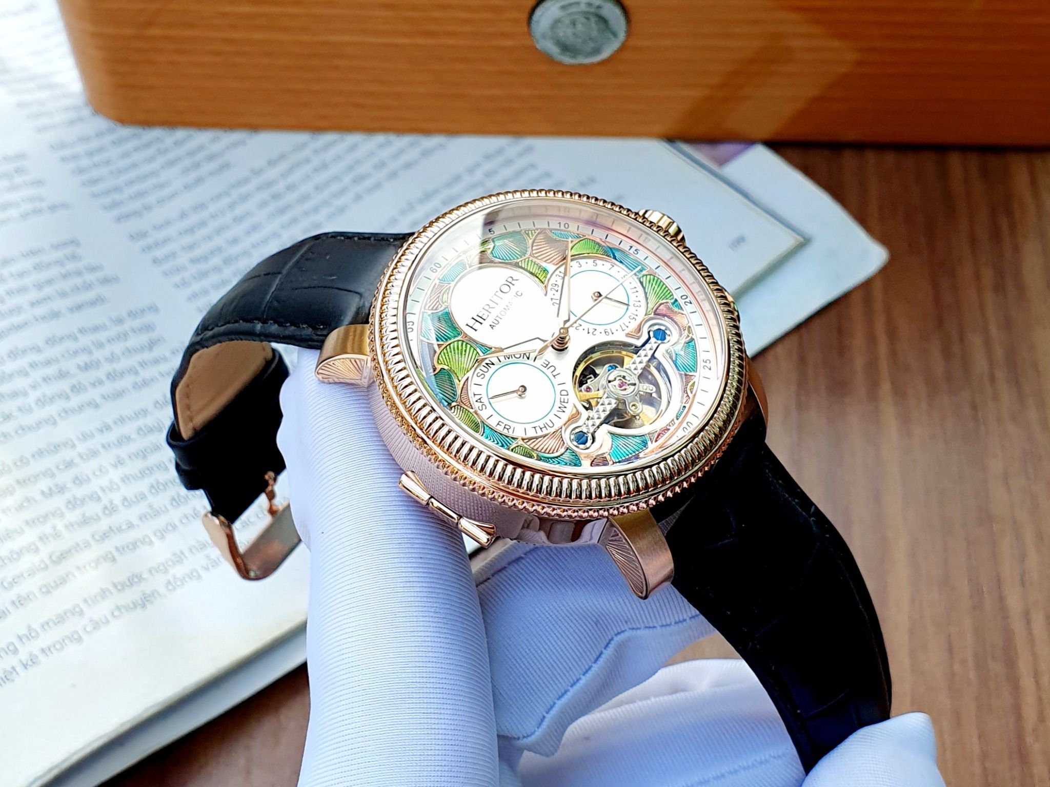 Heritor automatic aura hotsell