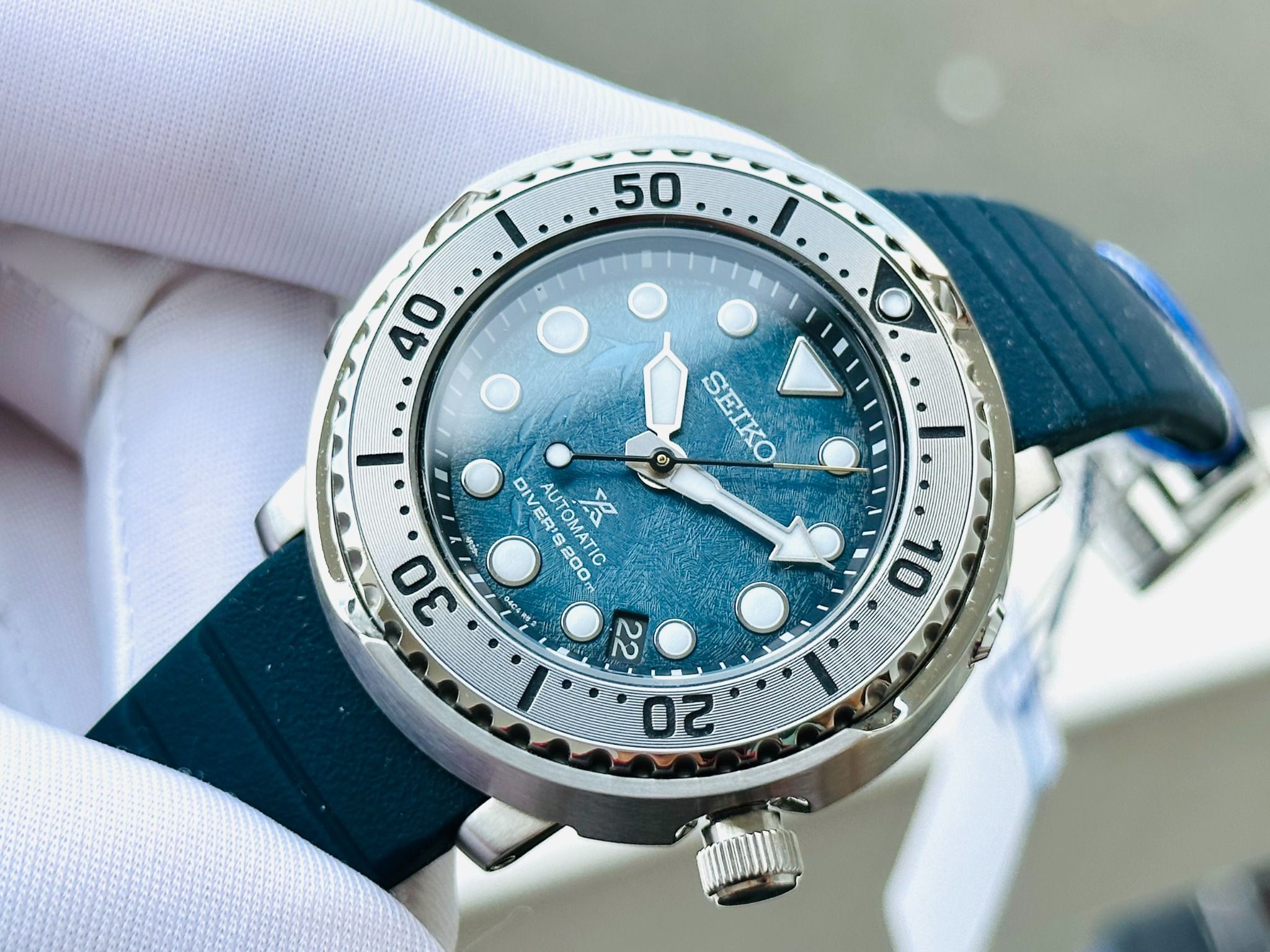 Seiko Prospex SRPH77K1 Divers Tuna Antartica Silicone - Đồng Hồ Nam –  PhongWatch