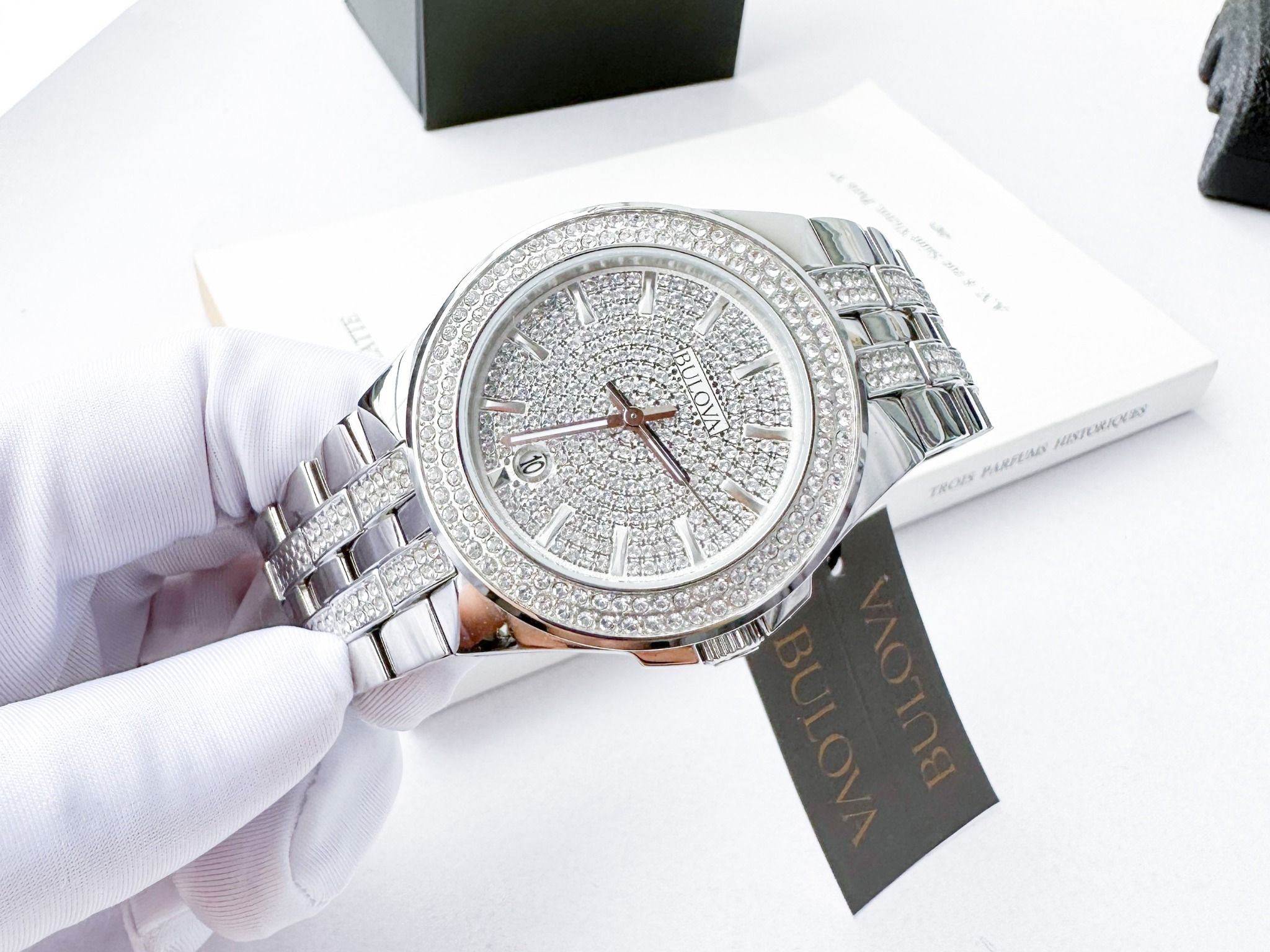 Bulova Quartz 96B235 ng H Nam PhongWatch