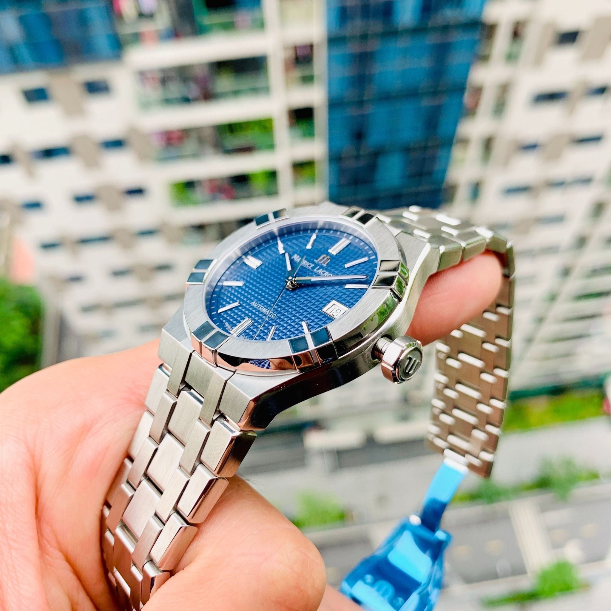 Maurice Lacroix Aikon Blue 39mm AI6007-SS002-430-1