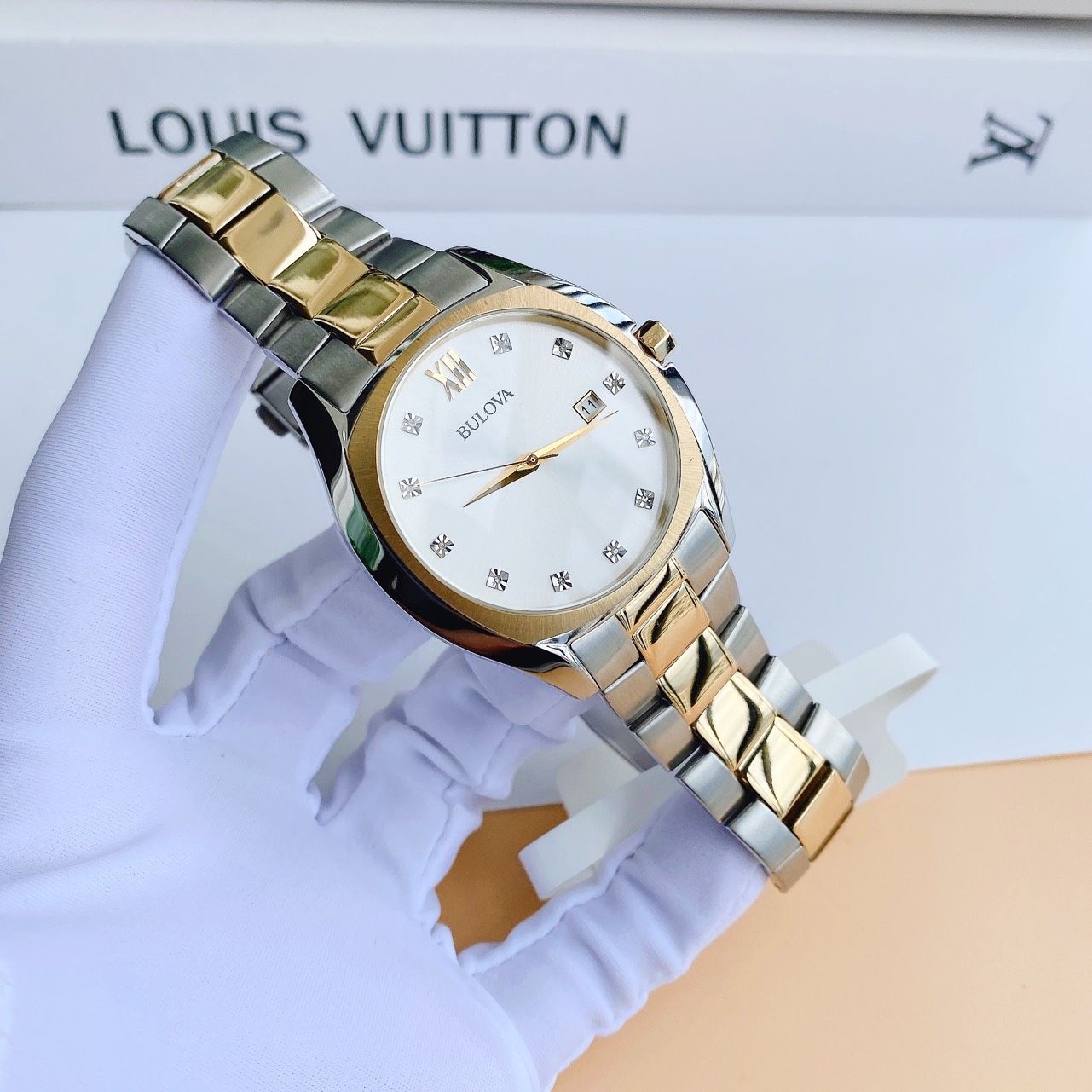 Bulova Quartz 98D125 ng H Nam PhongWatch
