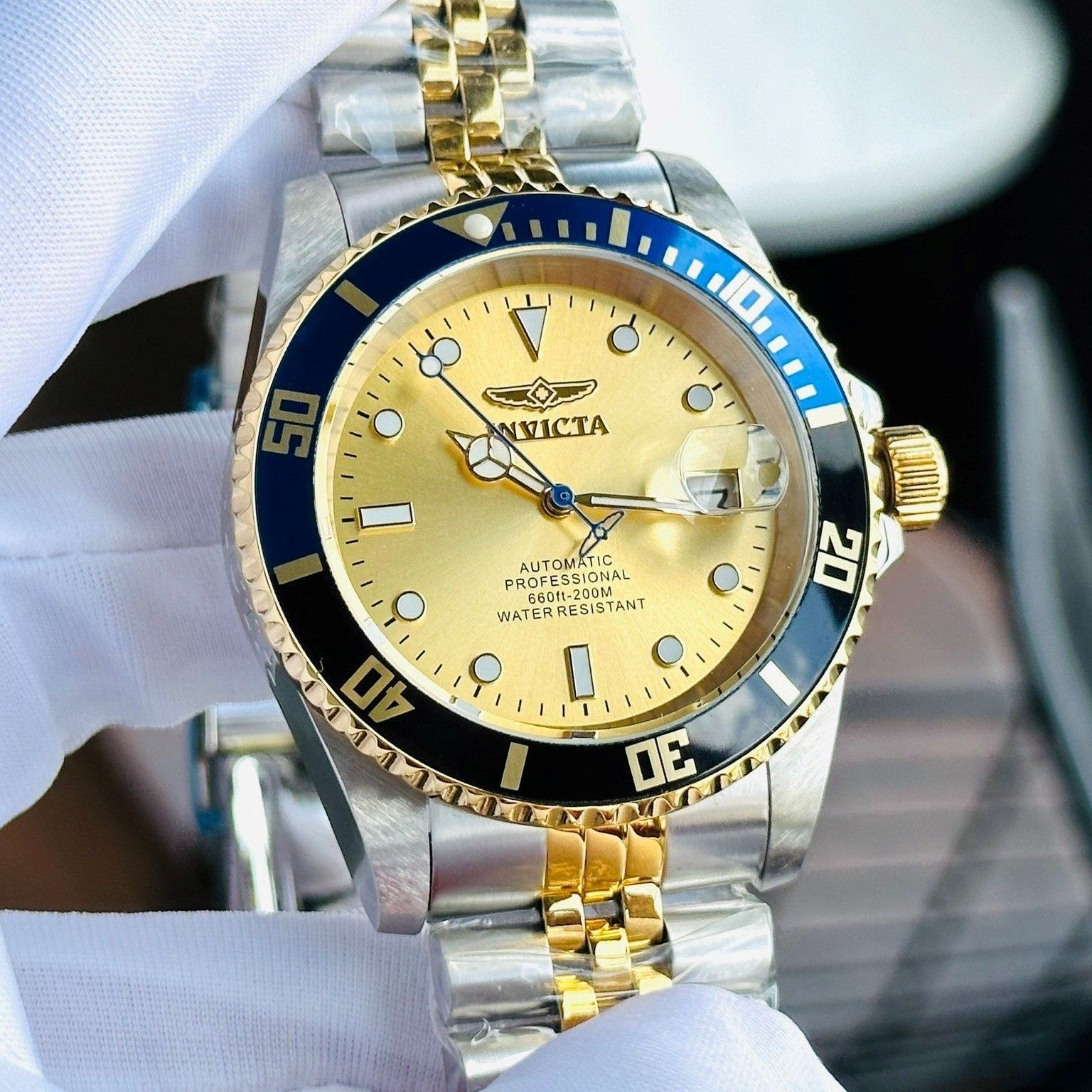 Invicta 29181 deals