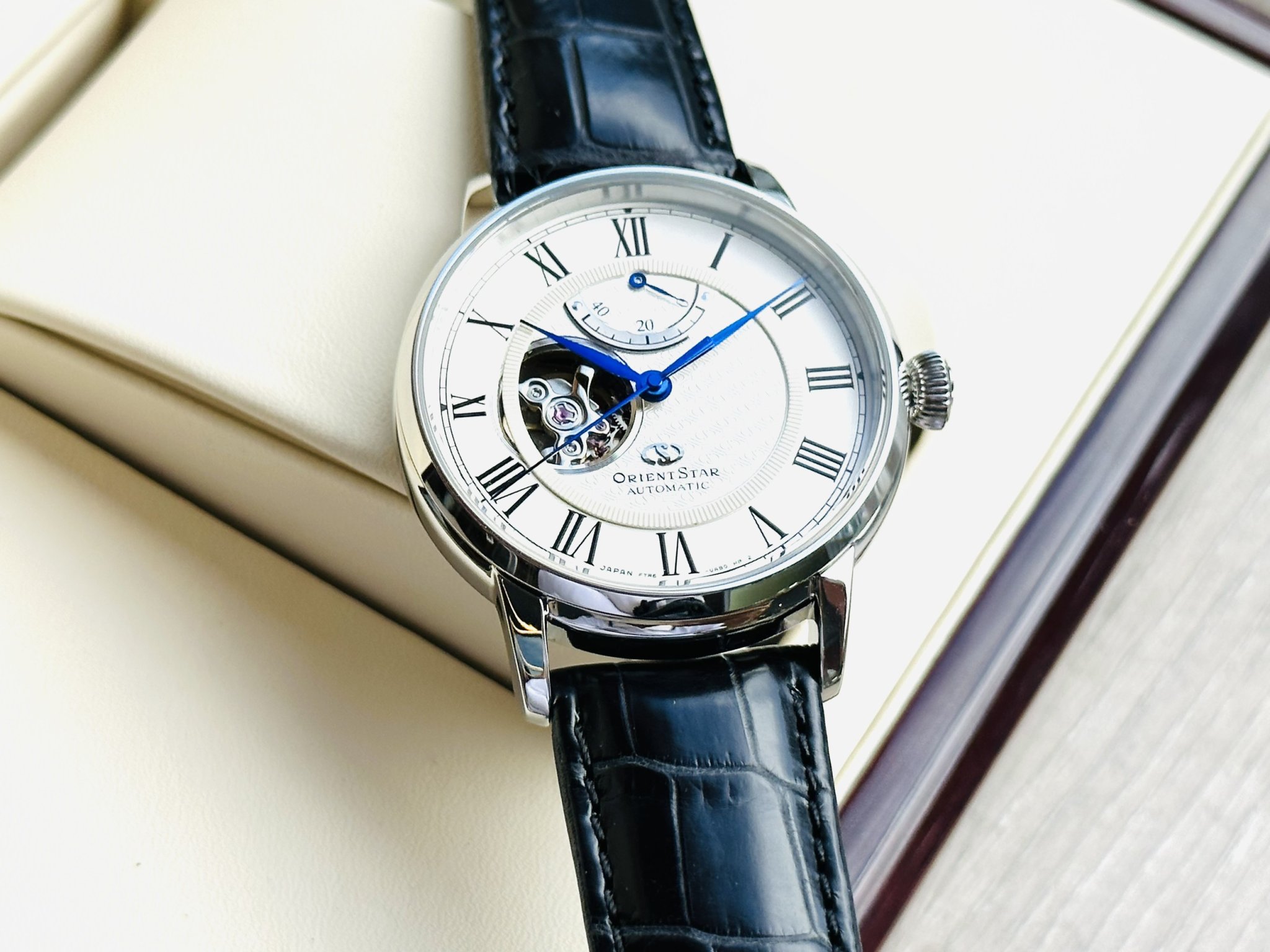 Orient star classic online power reserve