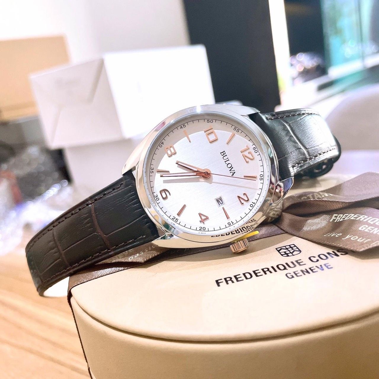 Bulova Quartz 98B347 ng H Nam Ch nh H ng Gi T t PhongWatch