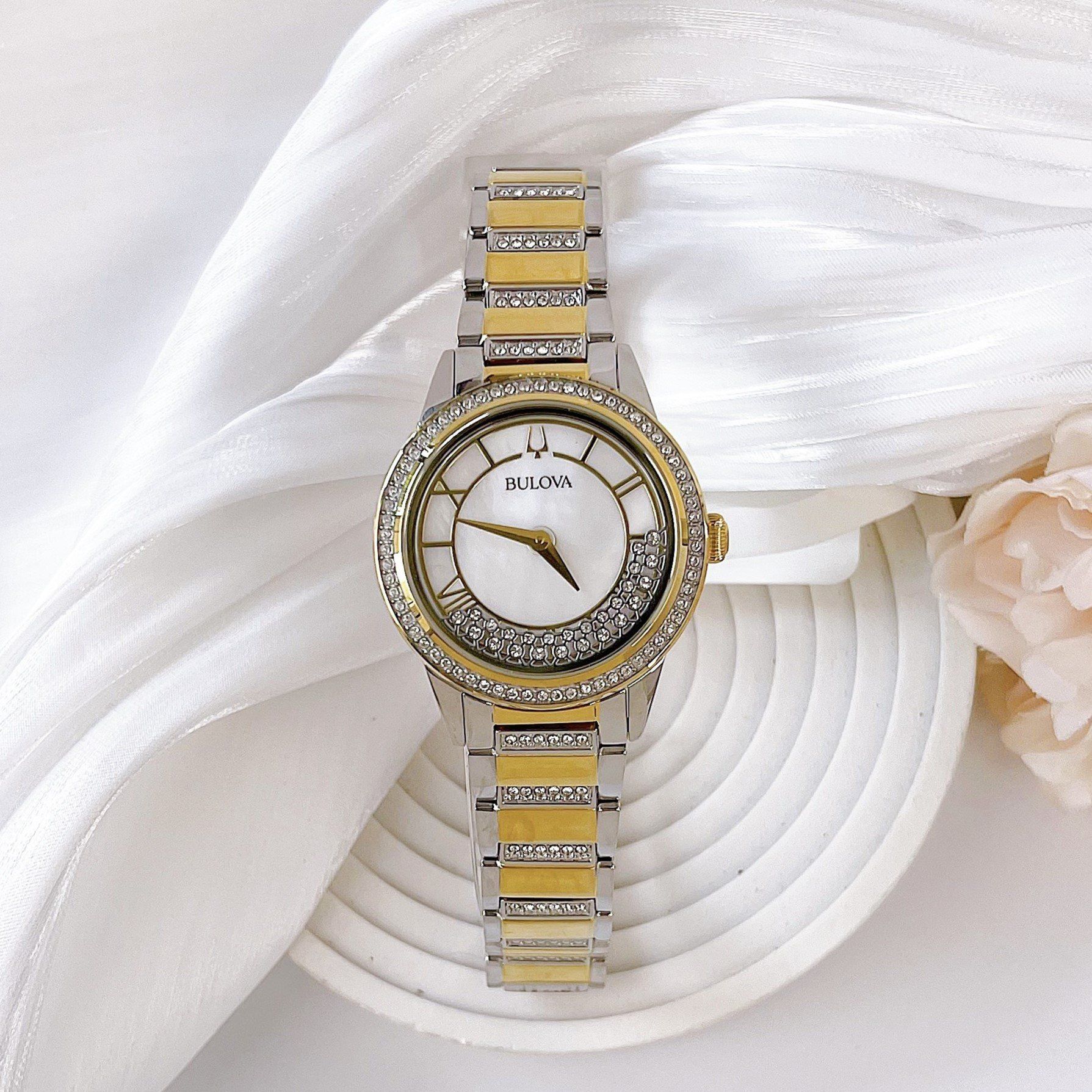 Bulova Quartz 98L245 ng H N Ch nh H ng Gi T t PhongWatch